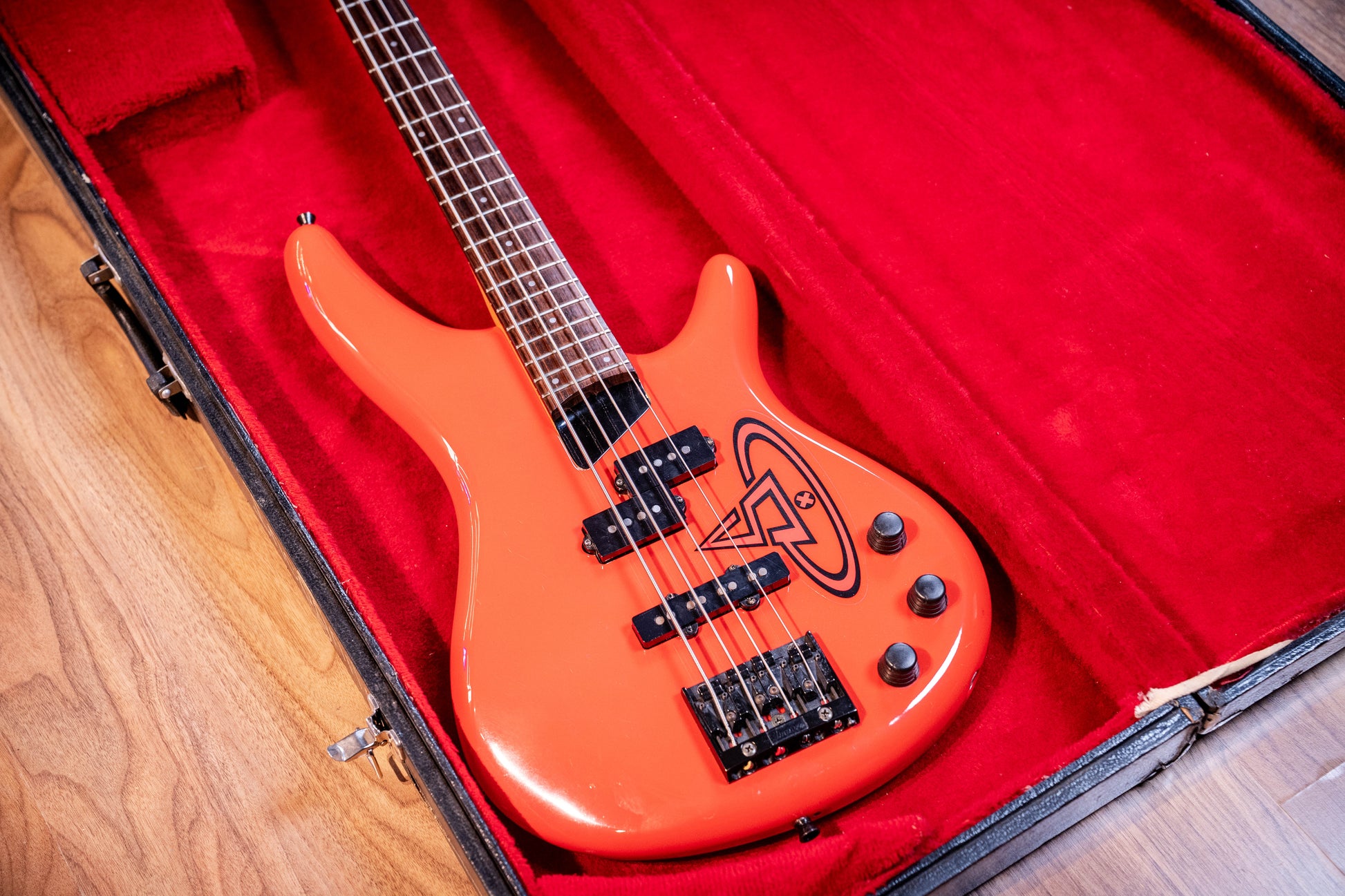 Ibanez SR600 Electric Bass w/Case - Pre-Owned