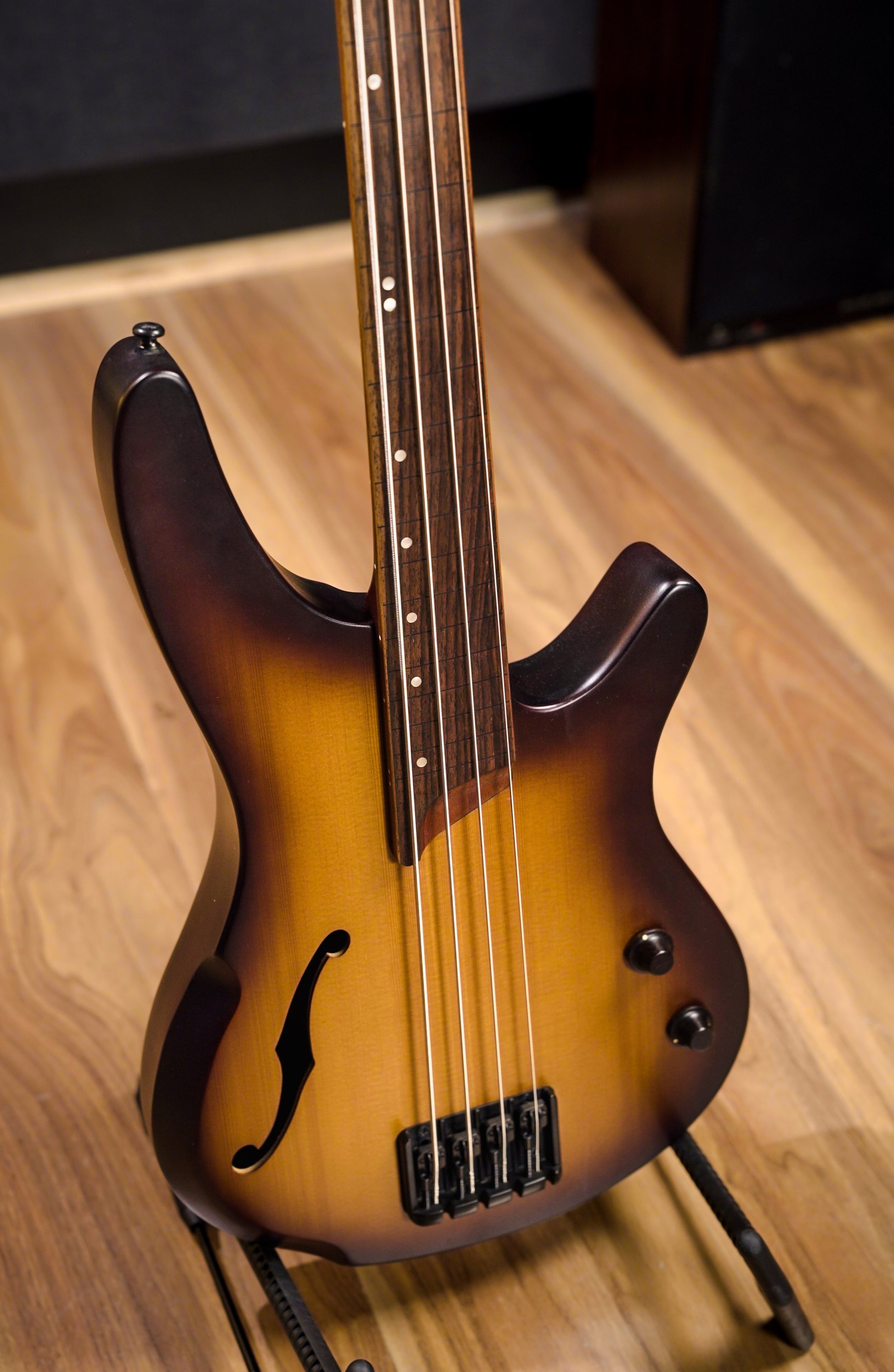 Ibanez SRH500F Fretless Bass - Pre-Owned
