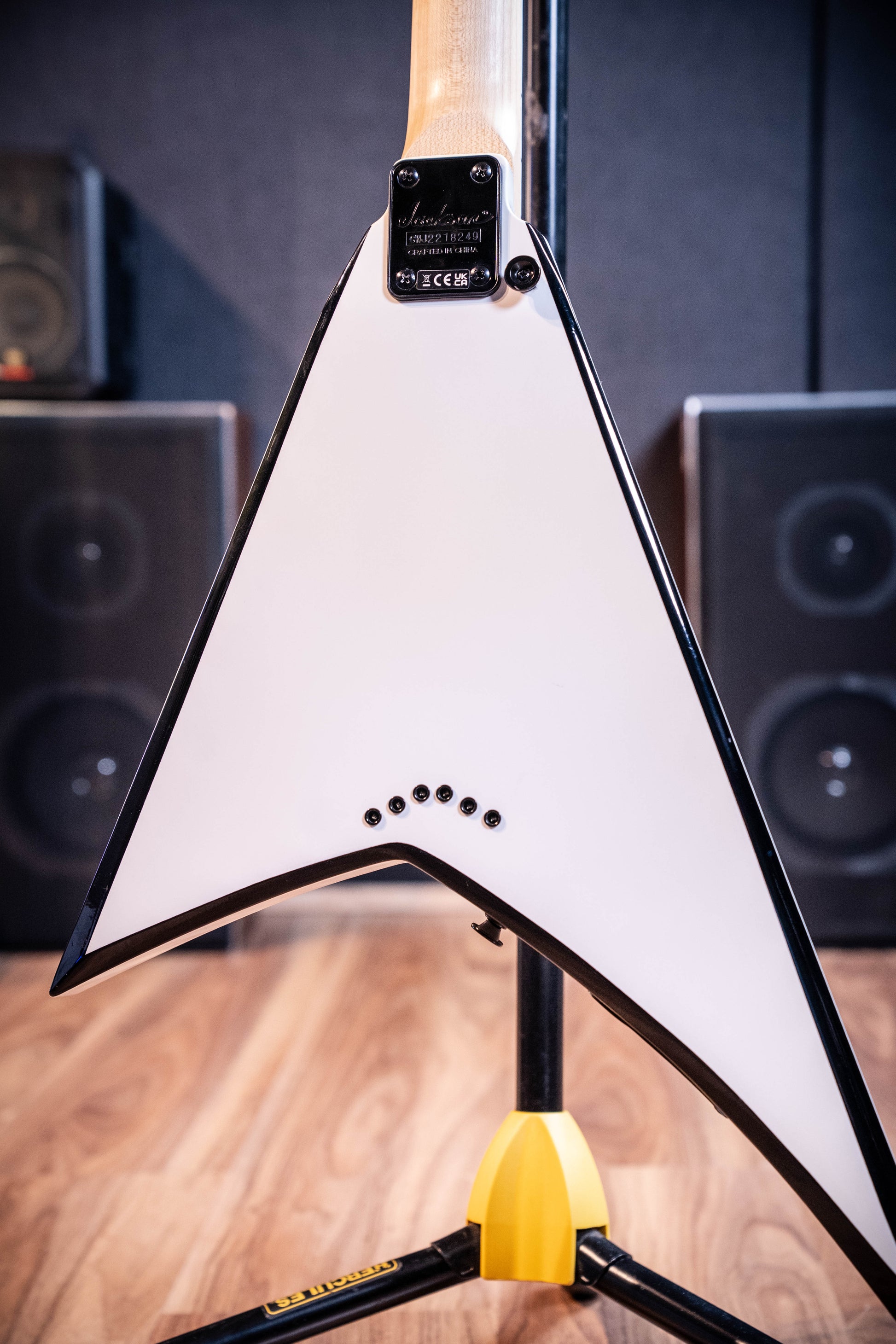 Jackson JS Series Rhoads JS32T - White w/Black Bevels - Pre-Owned