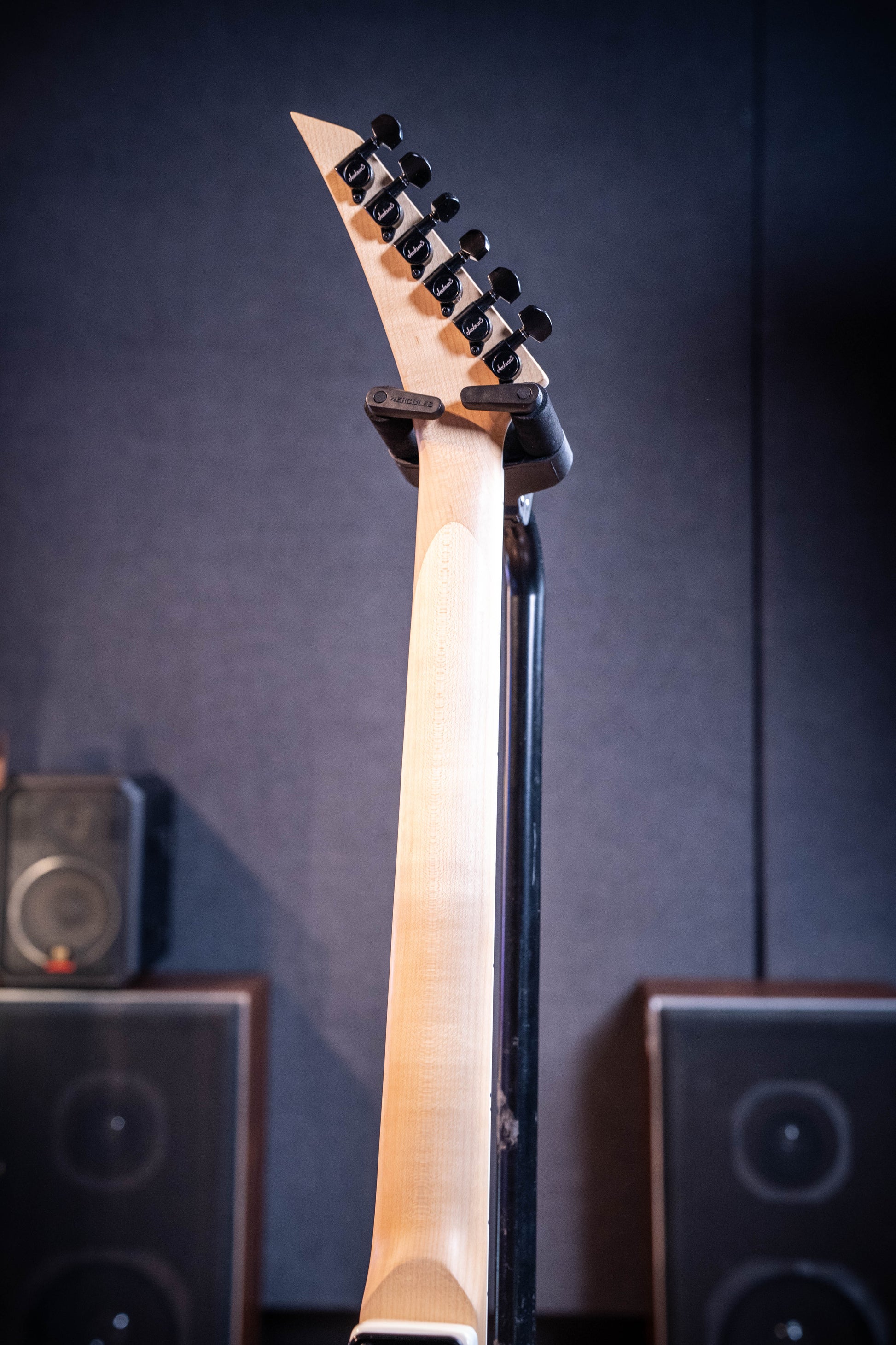 Jackson JS Series Rhoads JS32T - White w/Black Bevels - Pre-Owned