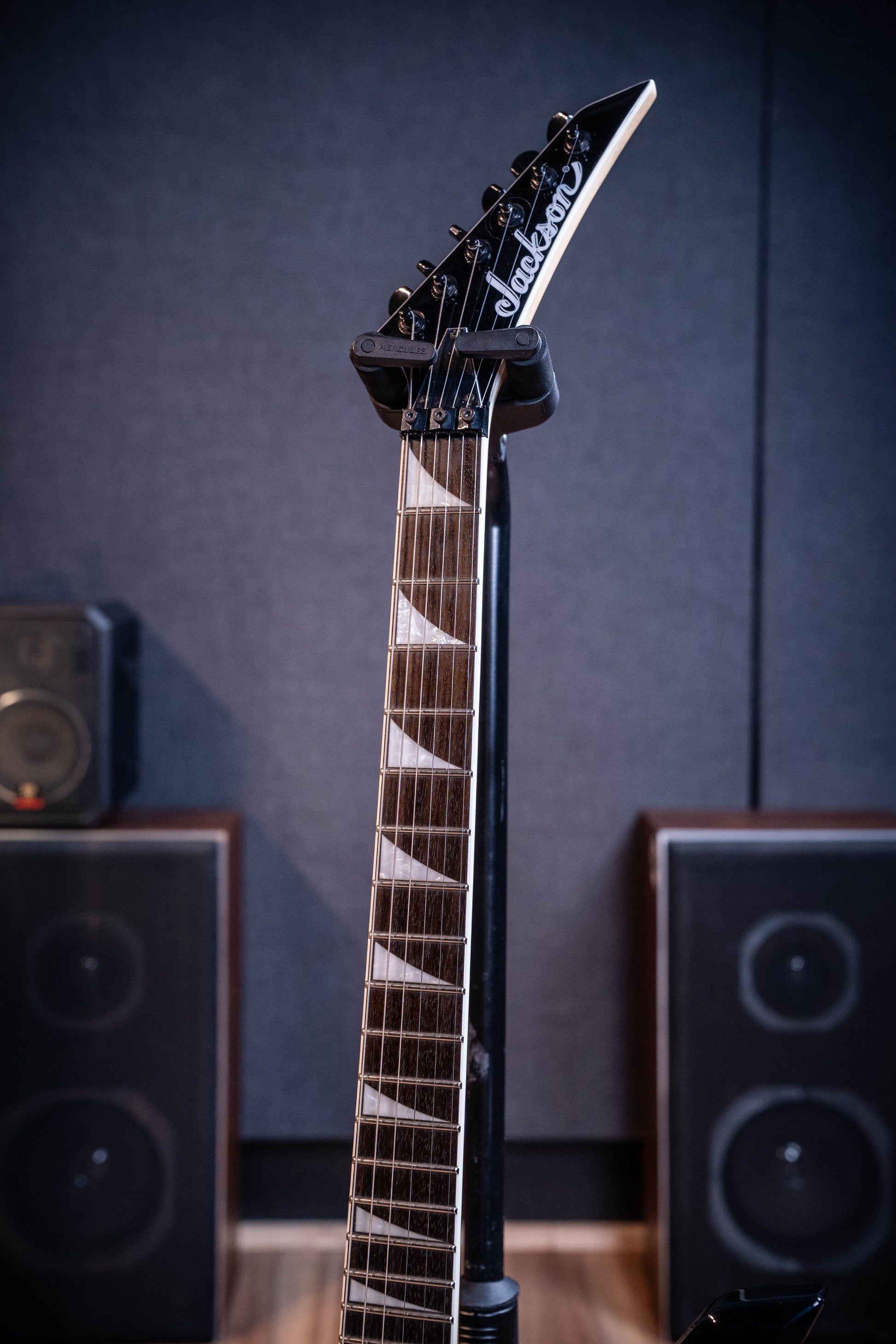 Jackson Kelly KEXMG w/Case - Trans Black - Pre-Owned