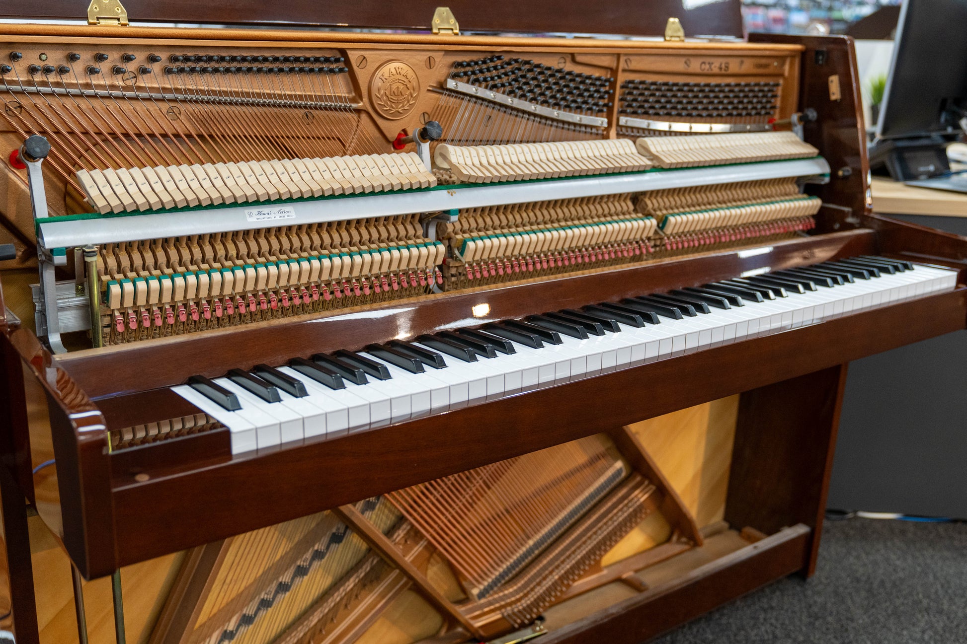 Kawai CX-4B Upright Piano w/Bench - Polished Walnut - Pre-Owned