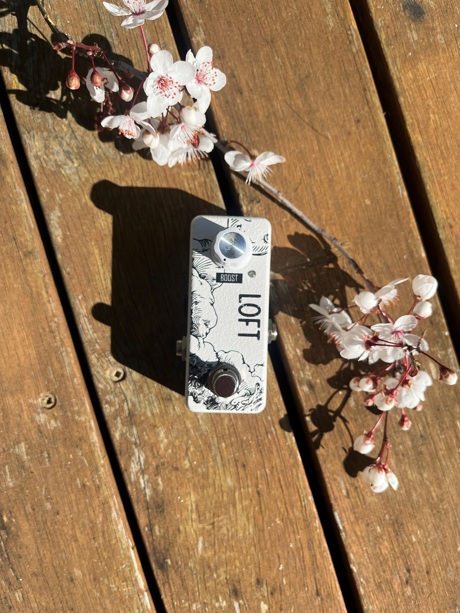 Little Lightning Devices LOFT Mosfet Boost - Textured White