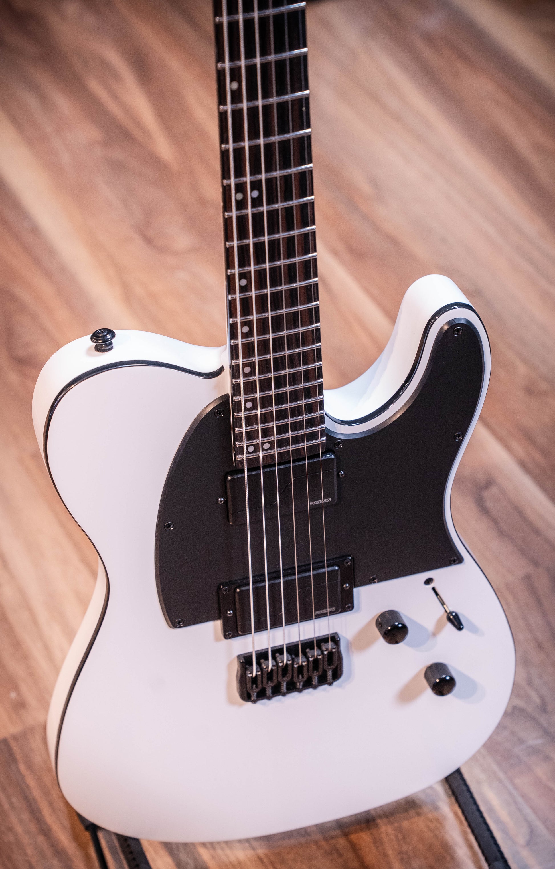 LTD TE-1000 Electric Guitar - Snow White - Pre-Owned