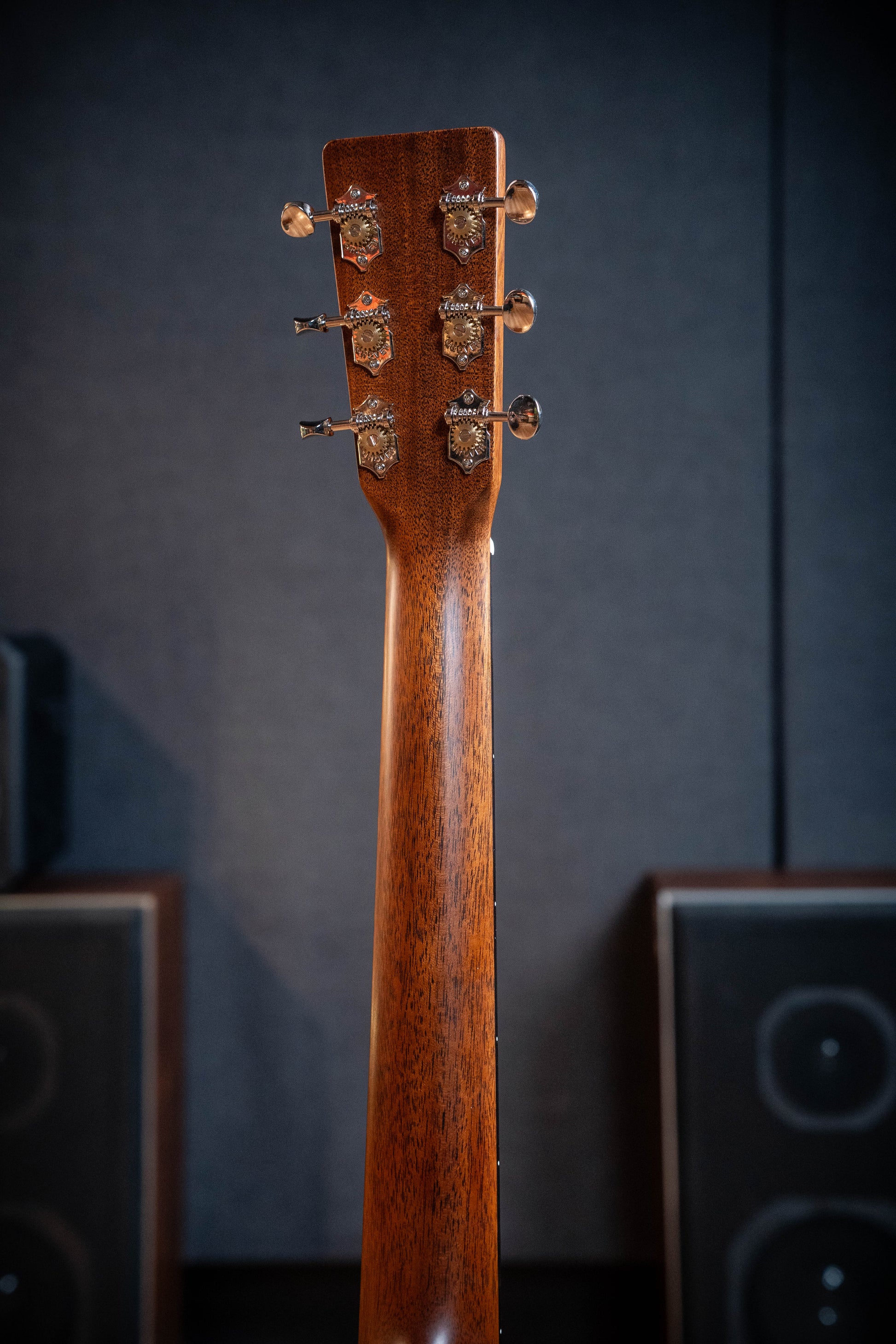 Martin 00-18 Joe Bonamassa Custom Artist Series Acoustic Guitar