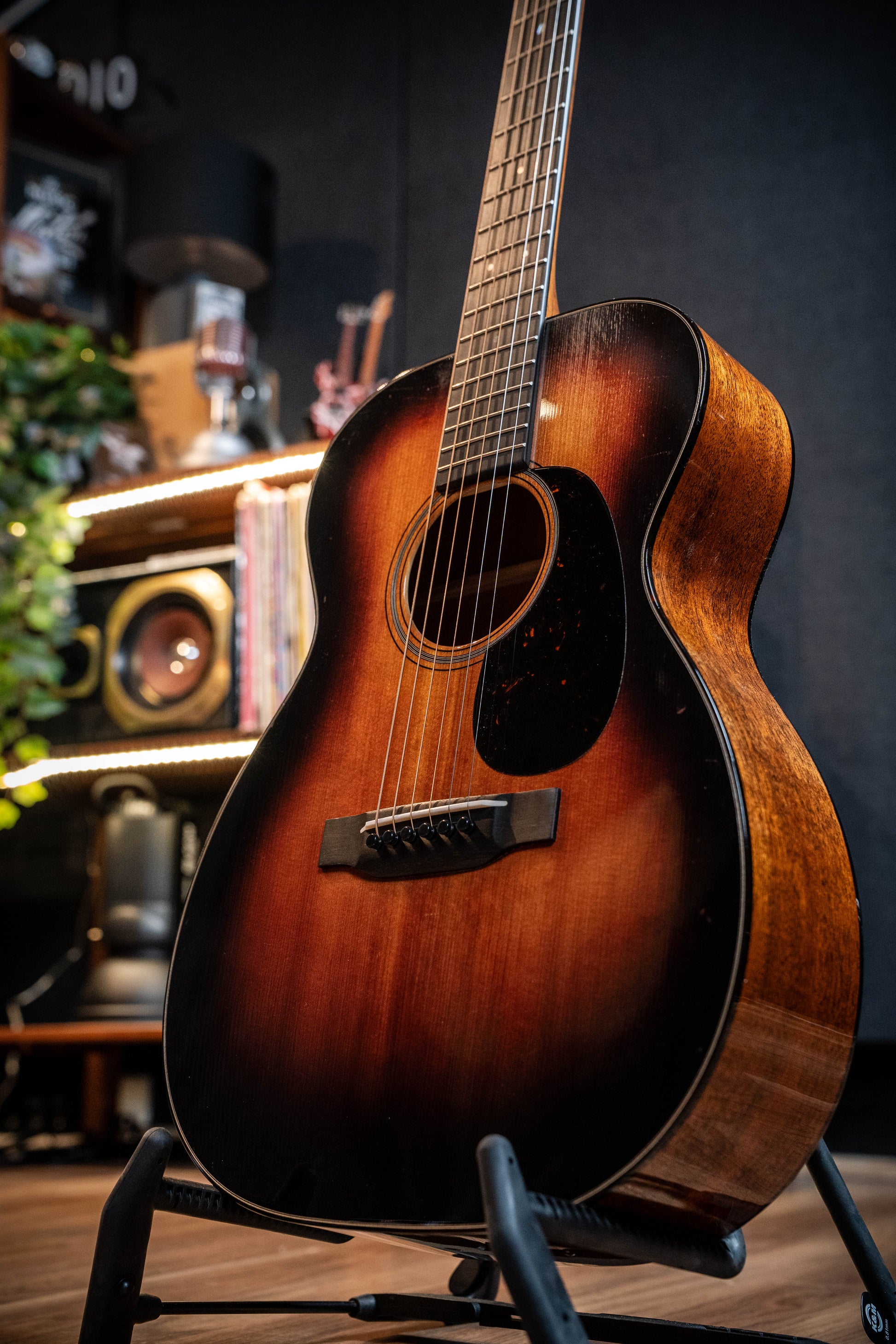 Martin 00-18 Joe Bonamassa Custom Artist Series Acoustic Guitar