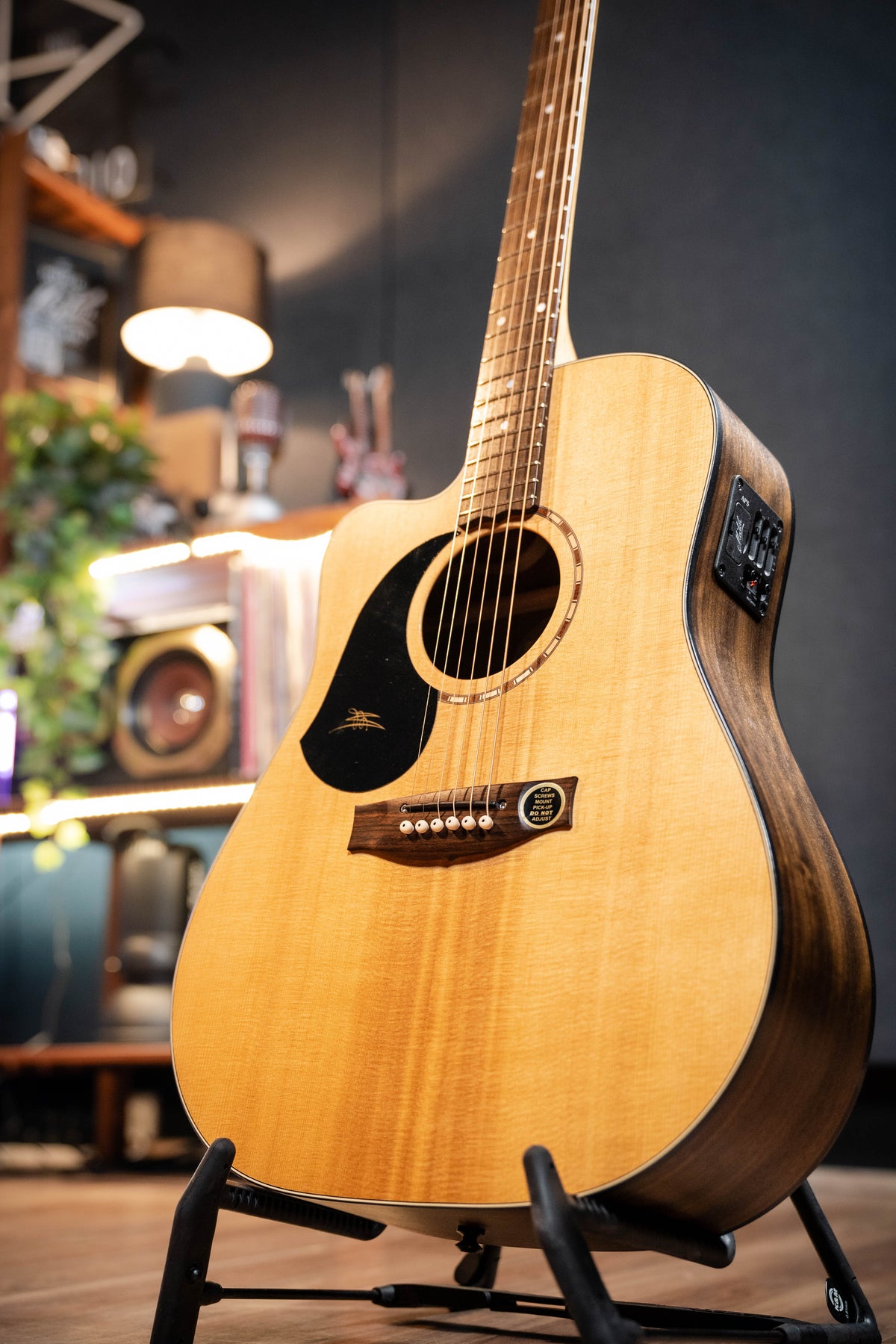 Maton EM325C/LH Acoustic Guitar - Left-Handed - Pre-Owned