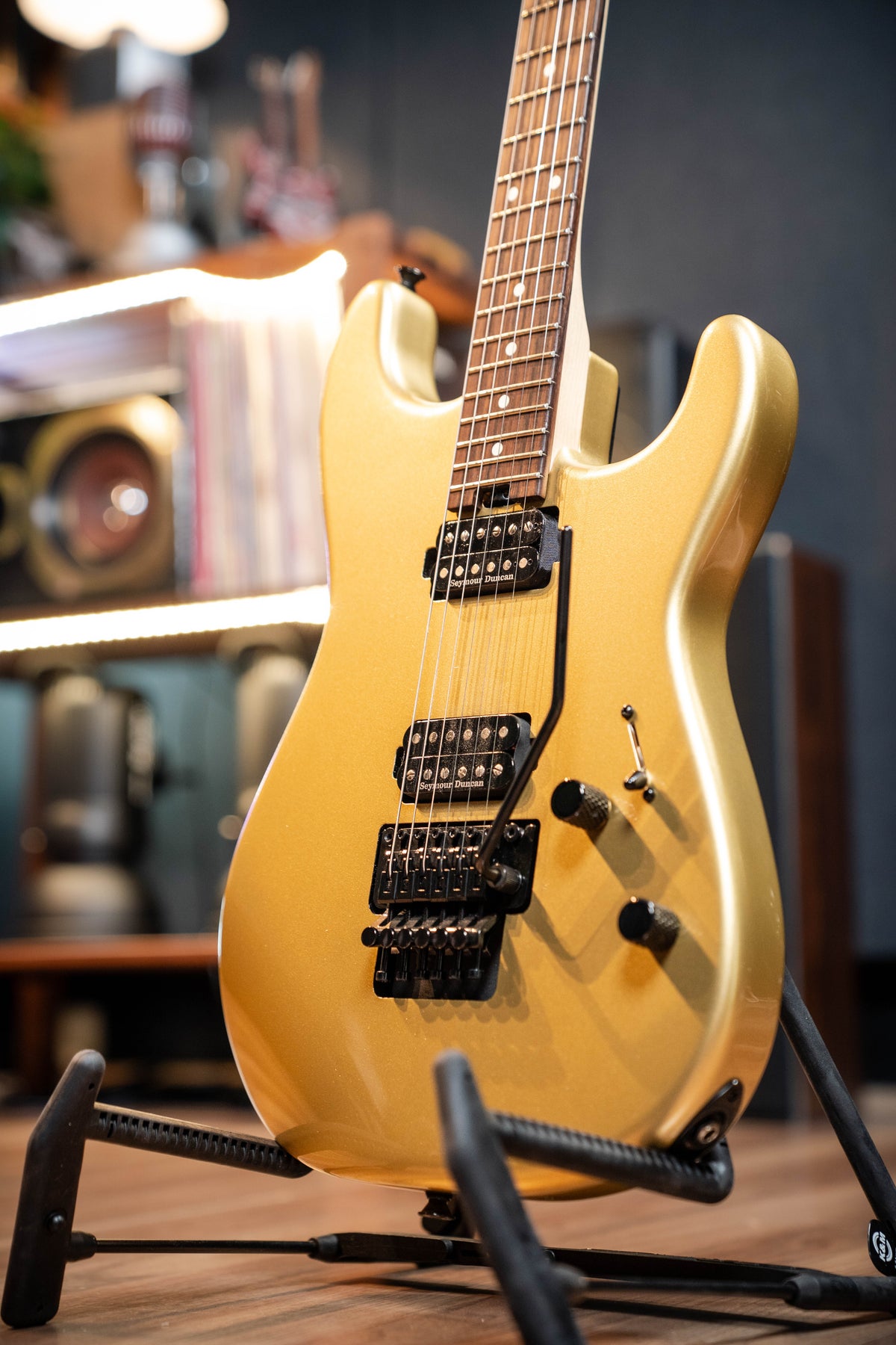 Charvel MIM Pro Mod San Dimas w/Semi-Hard Case - Gold - Pre-Owned