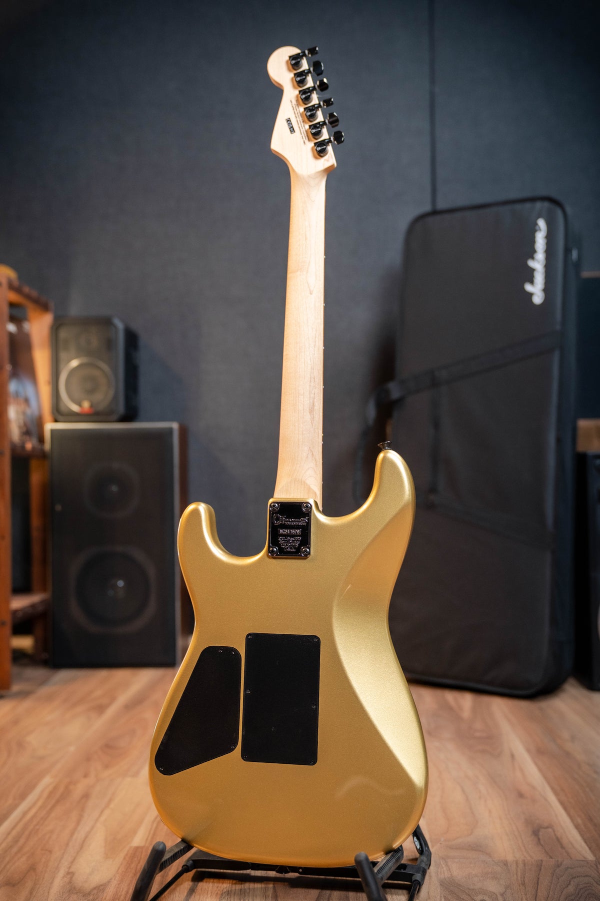 Charvel MIM Pro Mod San Dimas w/Semi-Hard Case - Gold - Pre-Owned