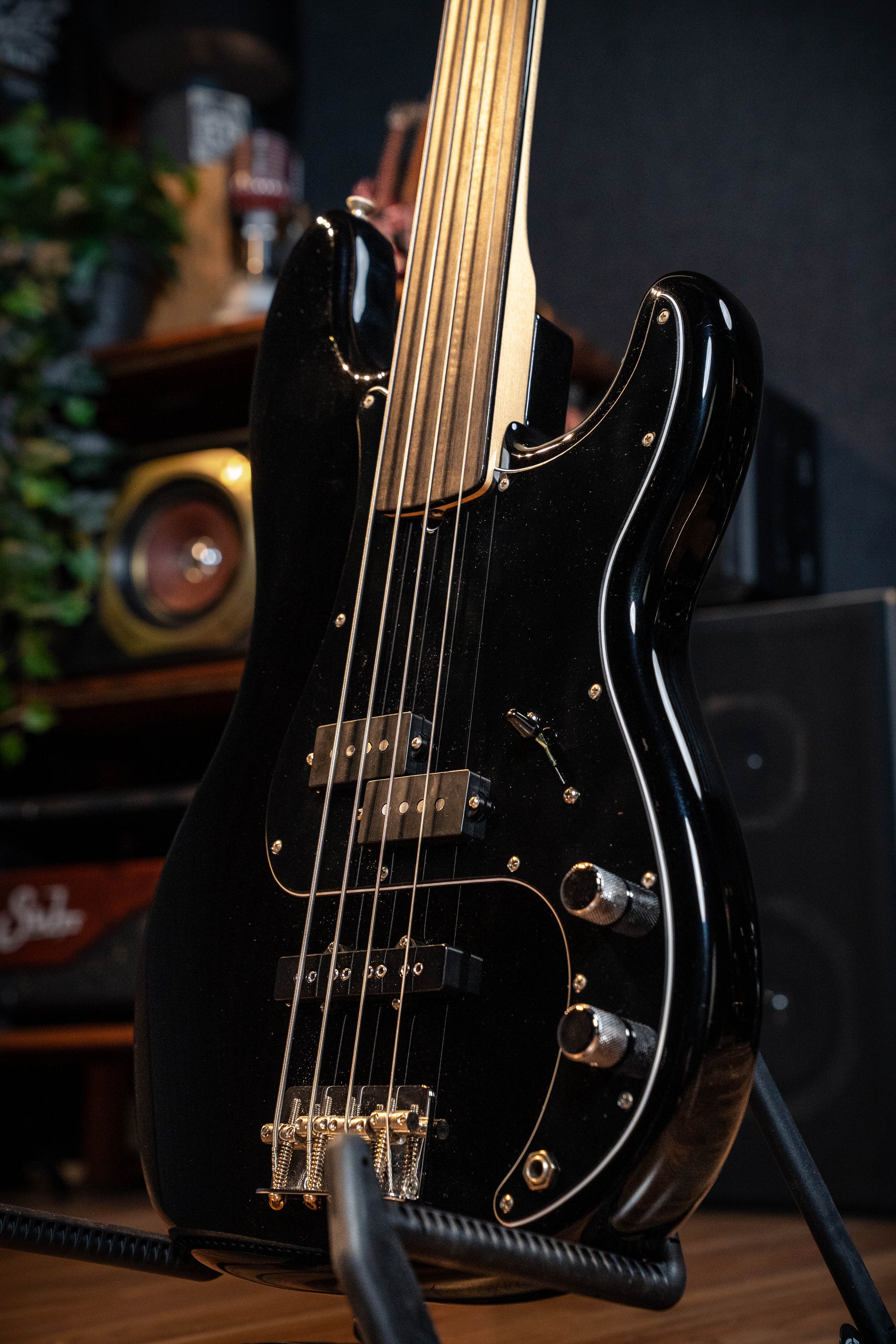 Fender Tony Franklin Signature Fretless Precision Bass - Pre-Owned