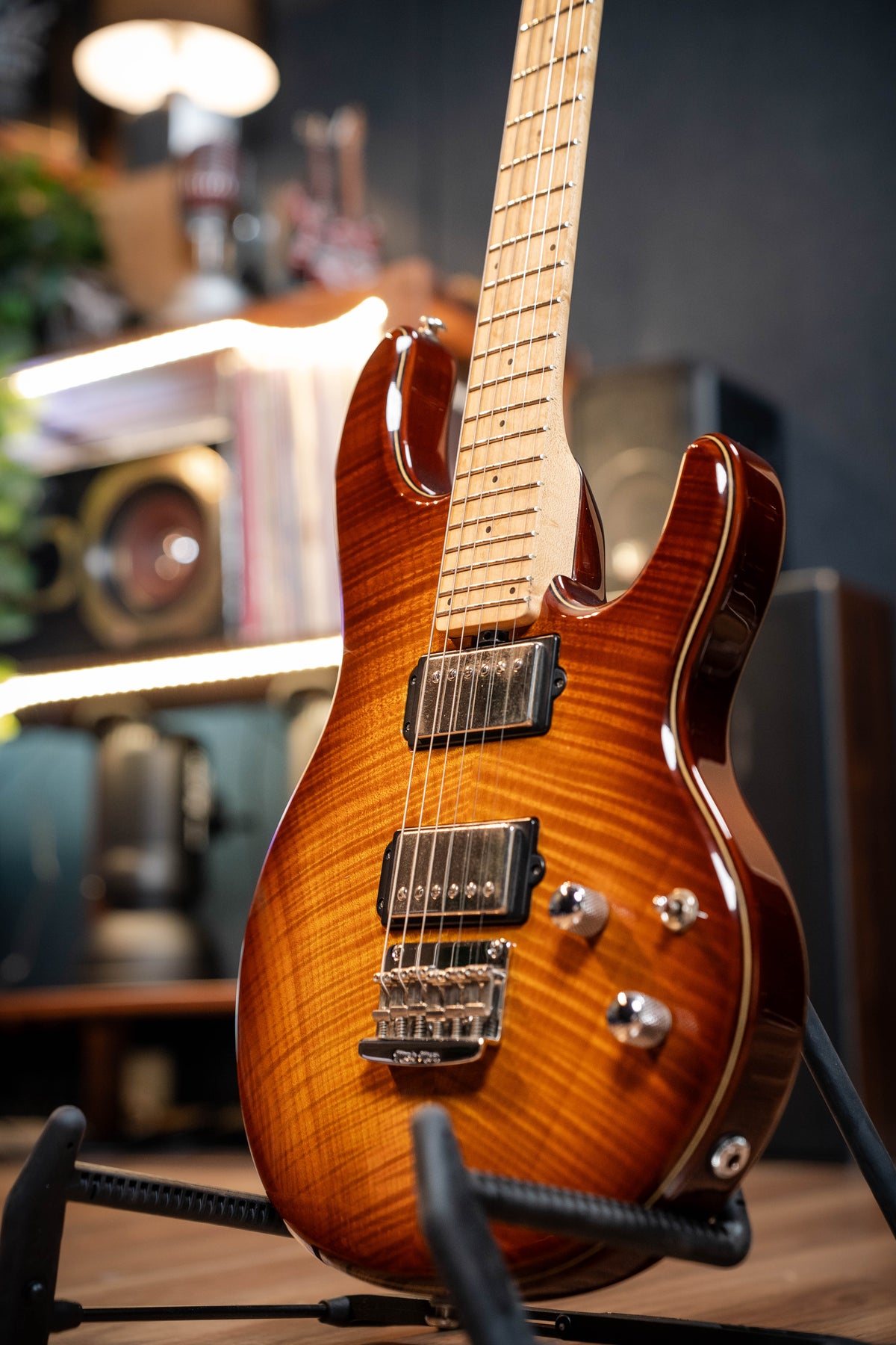 Musicman 20th Anniversary Silhouette - Caramel Burst