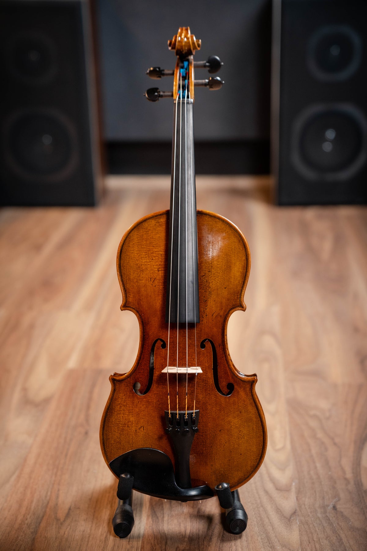 Nicolas Deroux VI05 4/4 Violin w/Larsen Tzigame Strings - Inc. Professional Setup (Instrument Only)