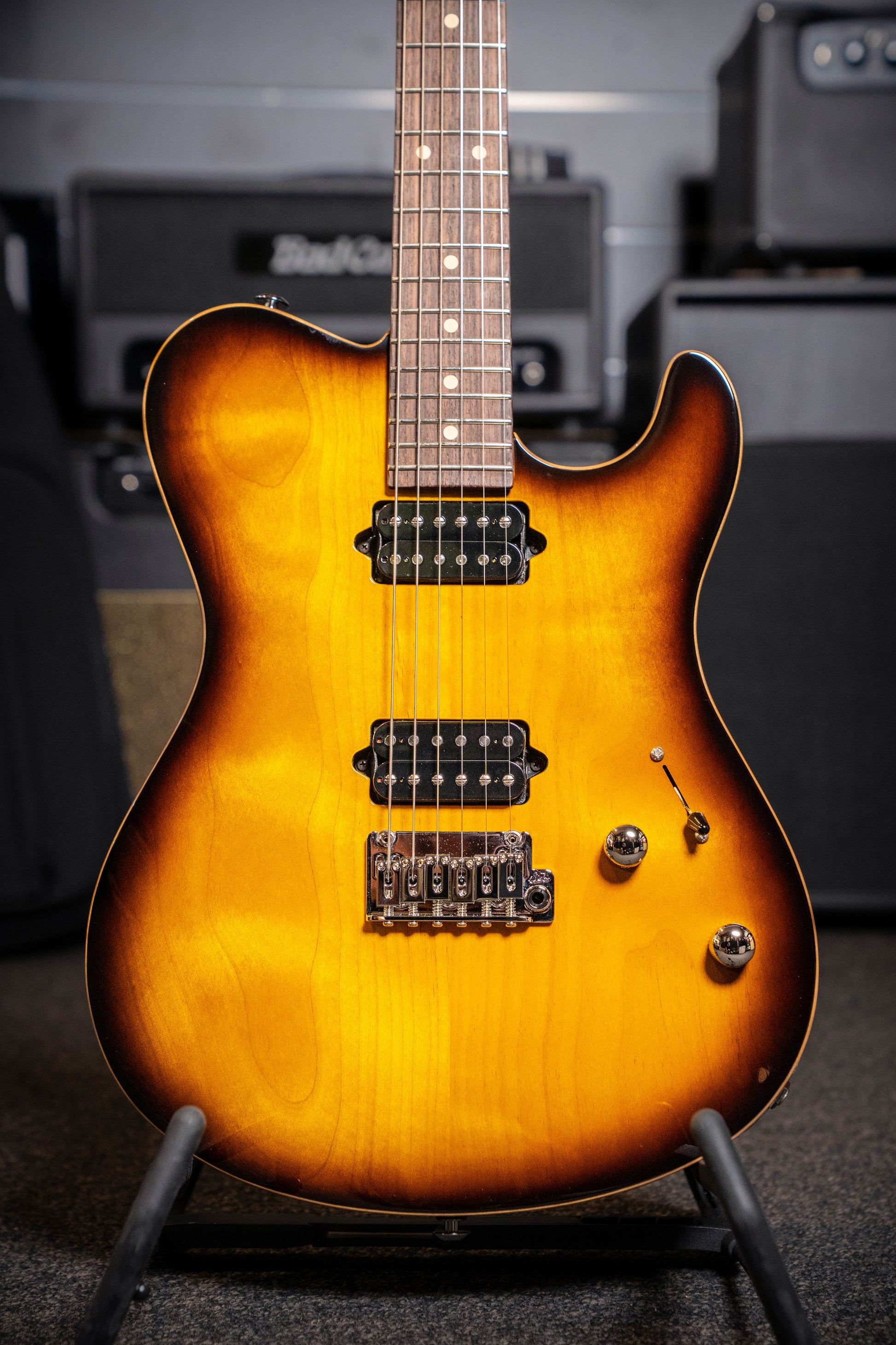 Suhr OSO Short Scale Electric Guitar - Alder - 2-Tone Tobacco Burst RW - 2-Post
