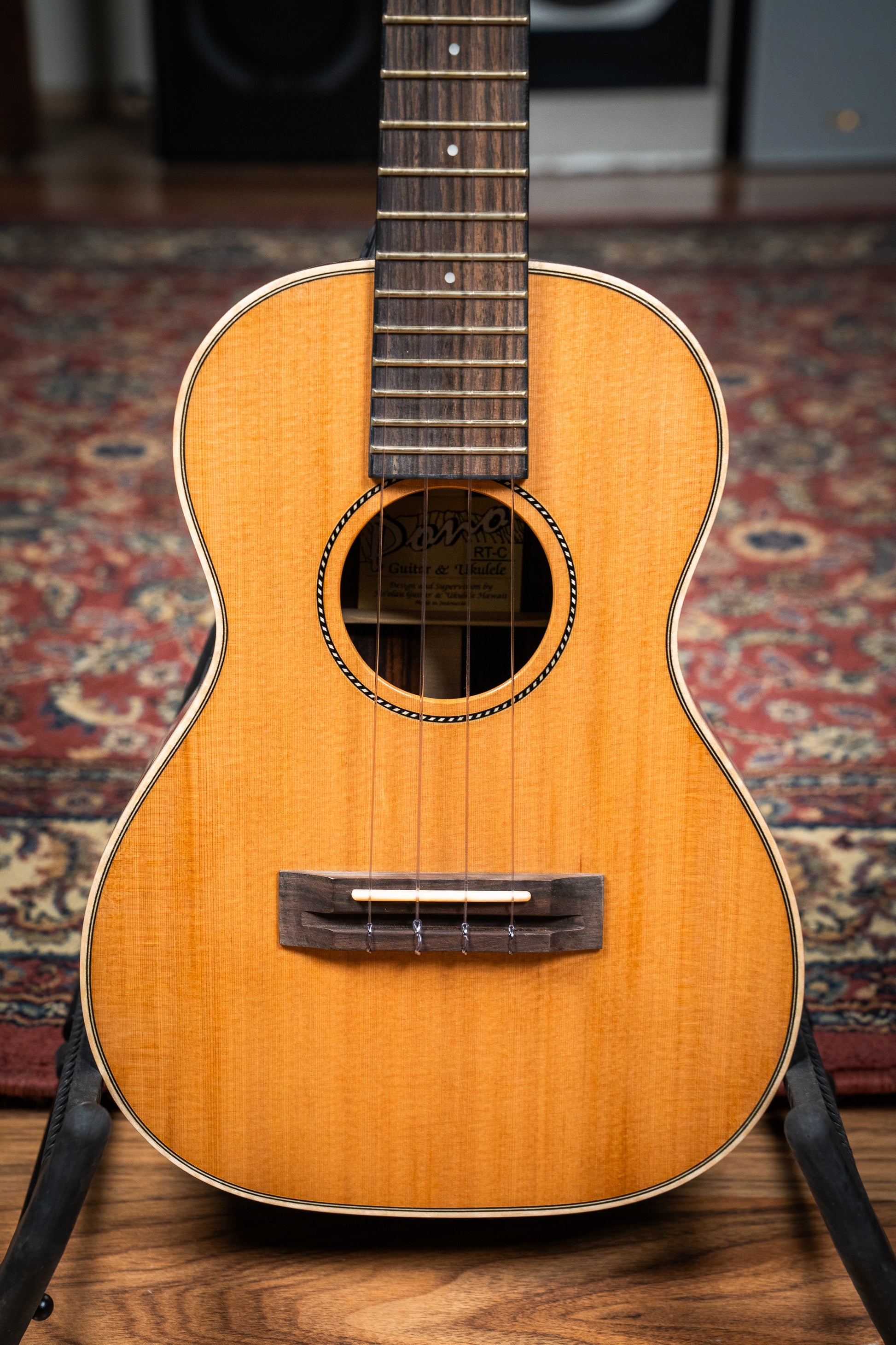 Pono RT Tenor Ukulele - Cedar Top / Rosewood