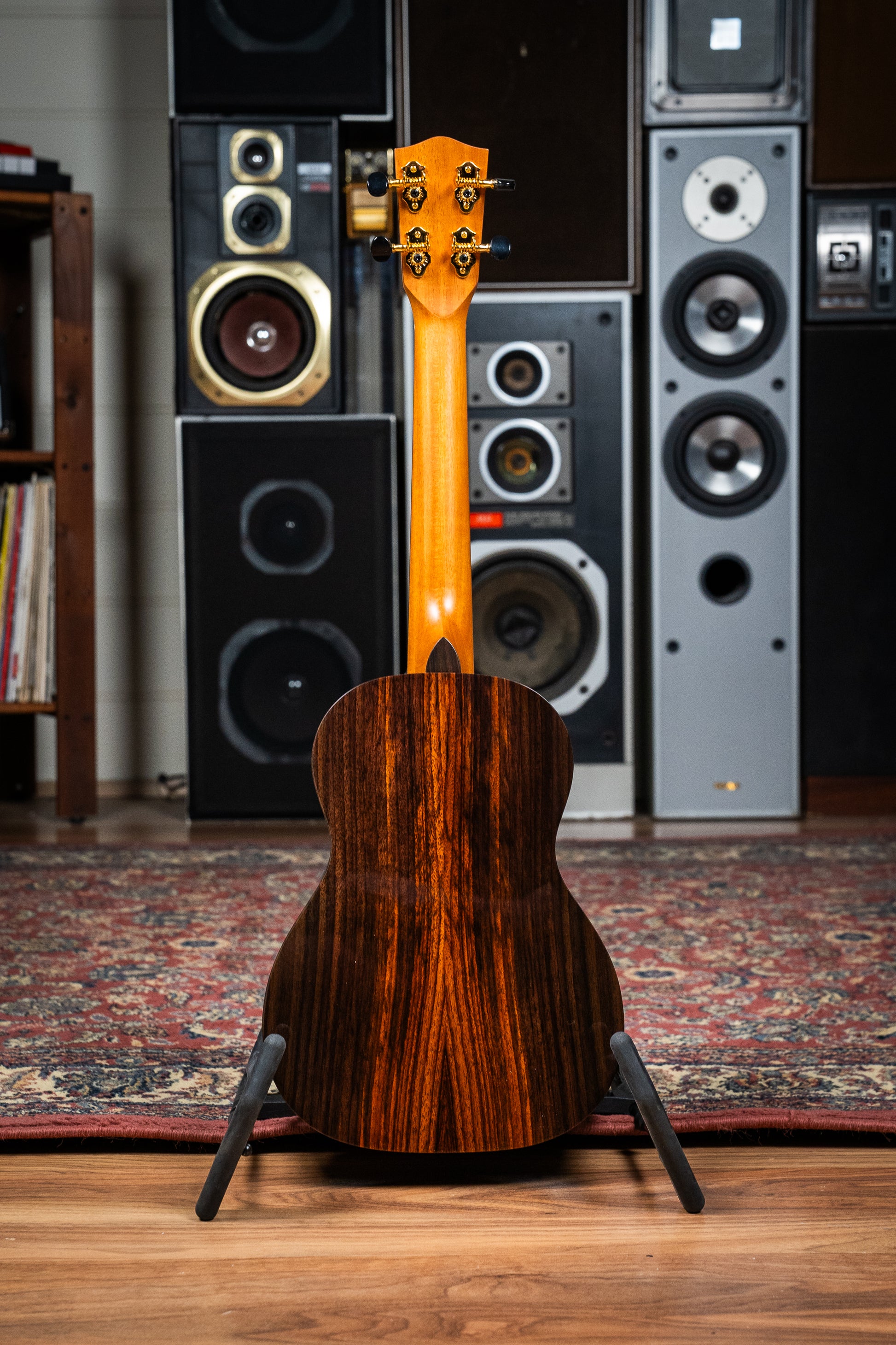 Pono RT Tenor Ukulele - Cedar Top / Rosewood