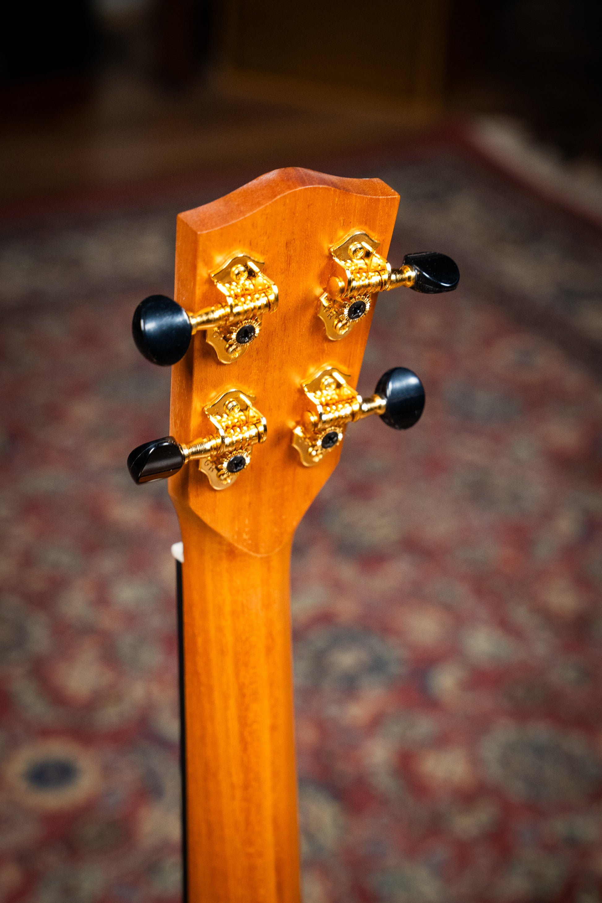 Pono RT Tenor Ukulele - Cedar Top / Rosewood