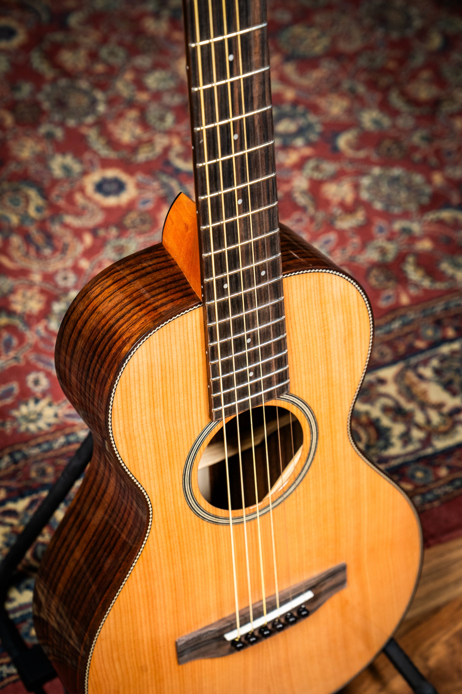 Pono UL-6C Parlour Guitar - Cedar