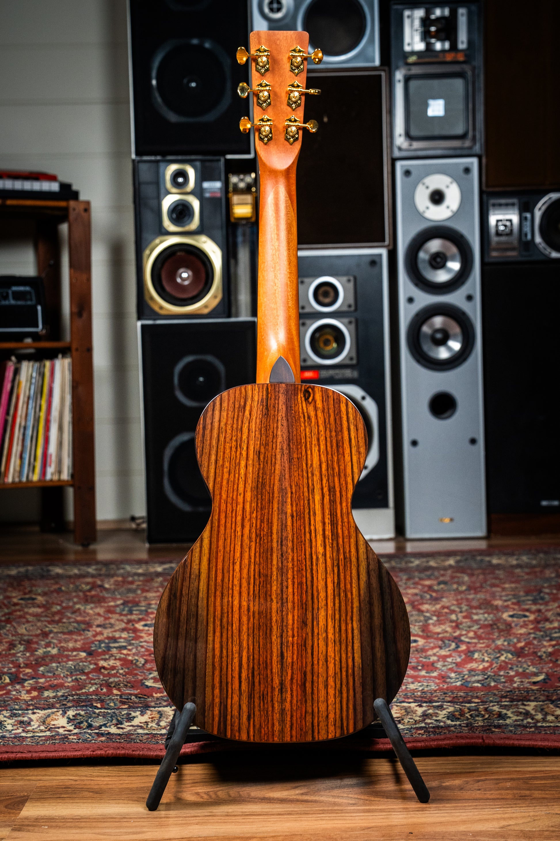 Pono UL-6C Parlour Guitar - Cedar