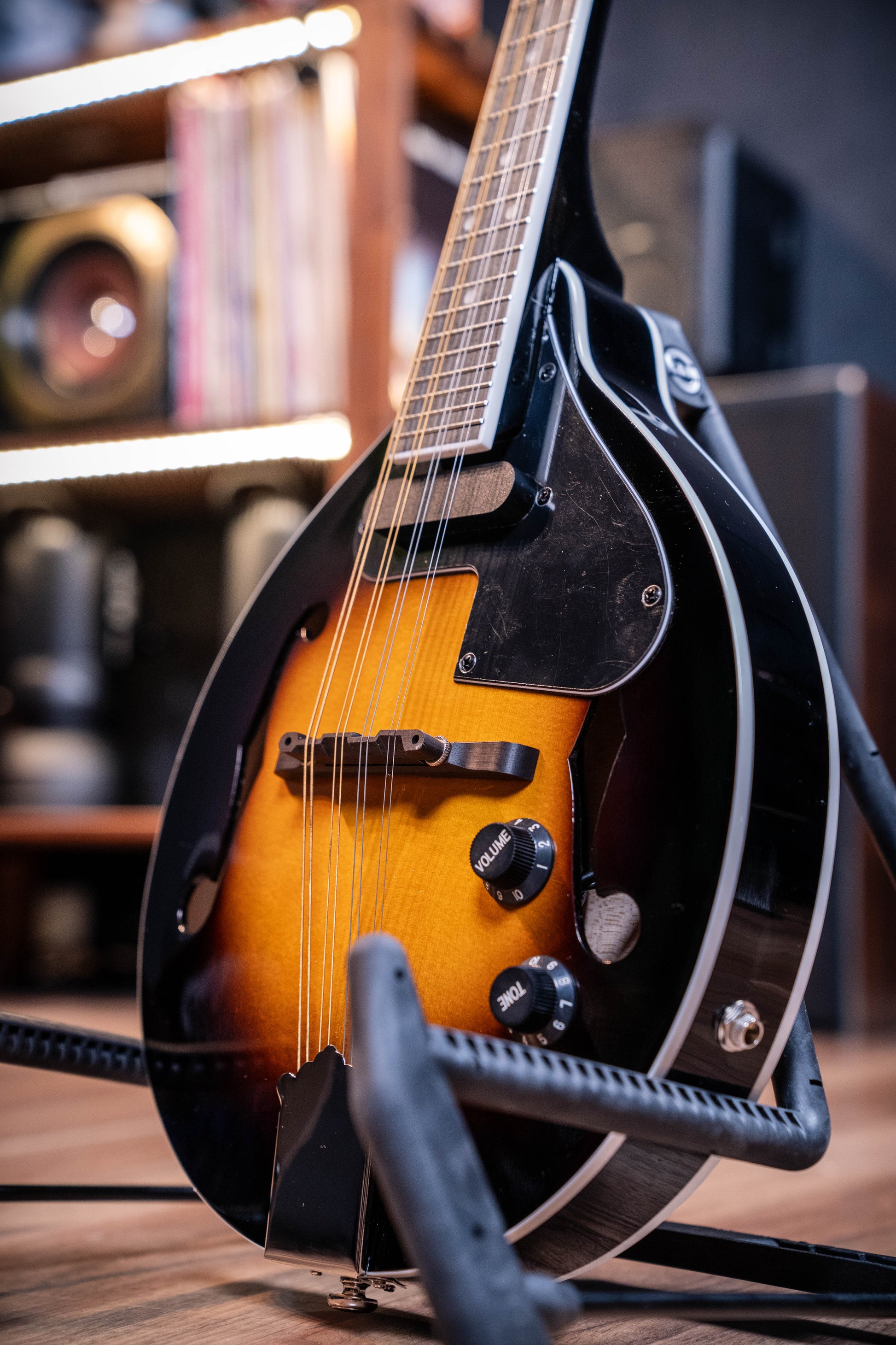 Rover RM-50E A-Style Deluxe Student Mandolin w/ Pickup