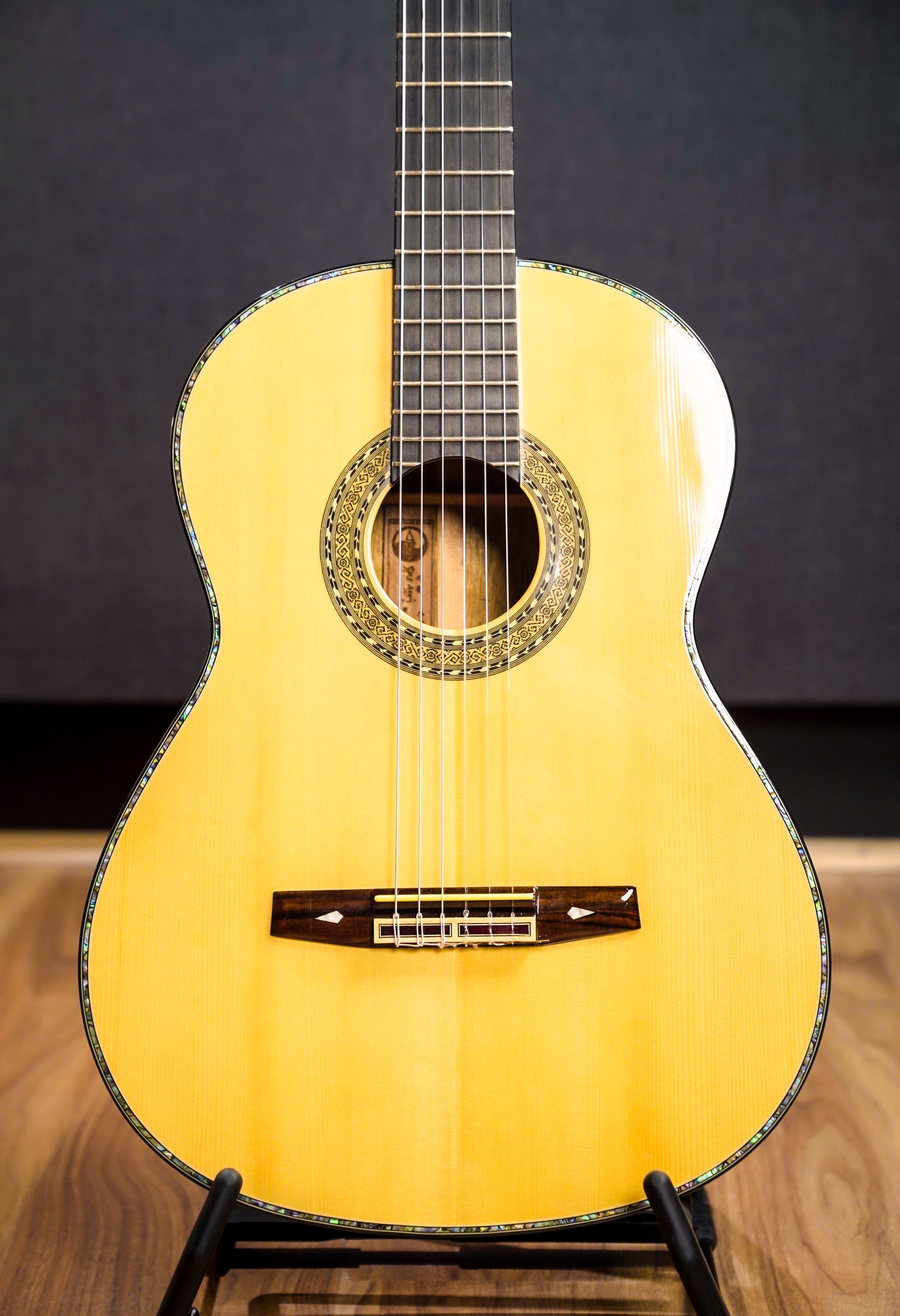 SeJong Korea Classical Guitar - Solid Spruce / Indian Rosewood - Pre-Owned