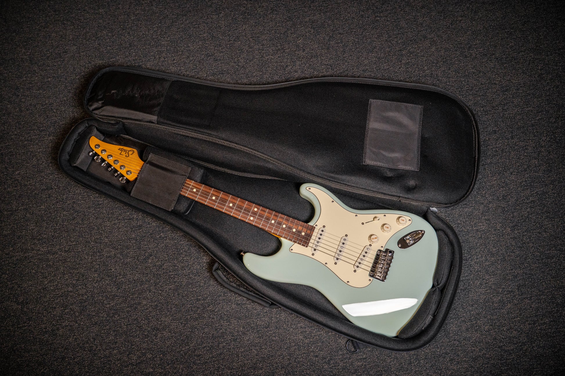 Suhr Classic Pro SSS w/Deluxe Gigbag - Sonic Blue RW - Pre-Owned