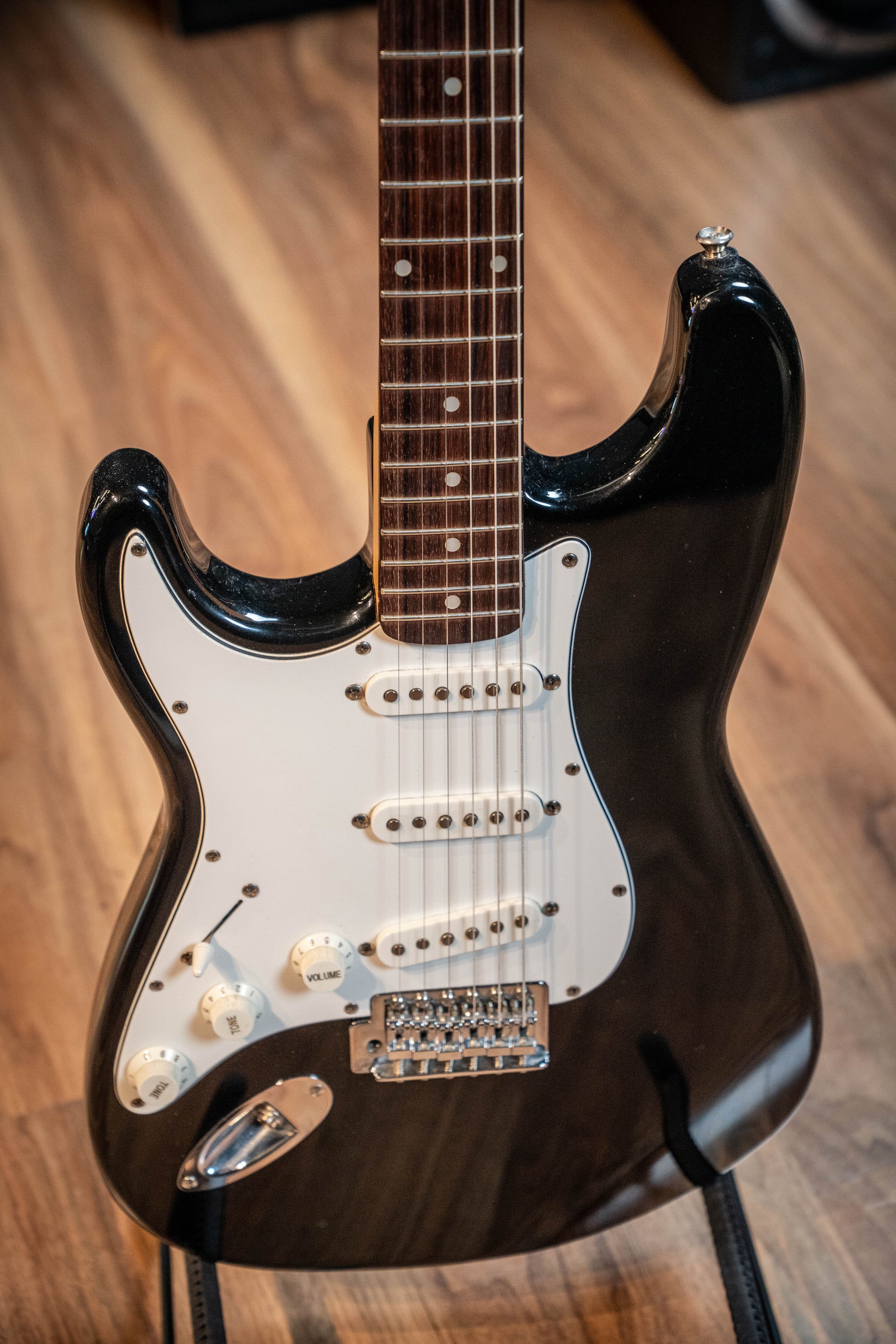Squier MIK Stratocaster w/Case - Black - Left Handed - Pre-Owned (Circa '98)