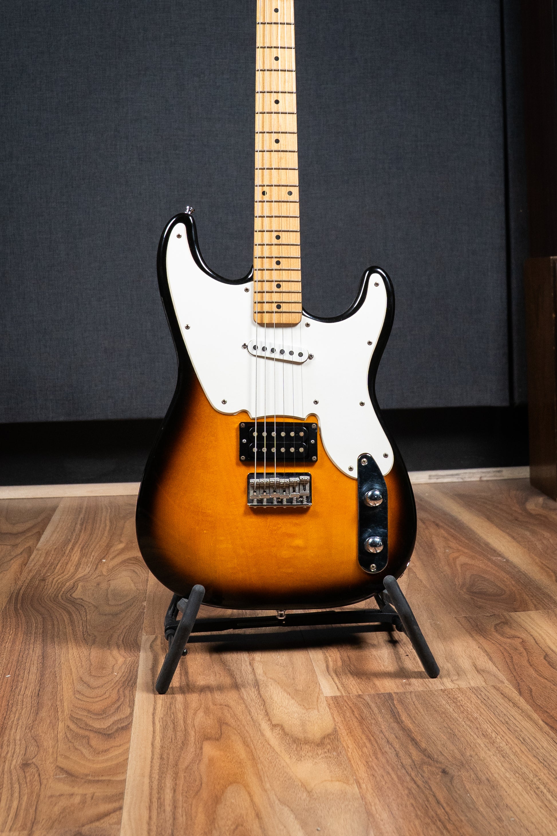 Squier Vintage Modified 51 Electric Guitar - Sunburst - Pre-Owned