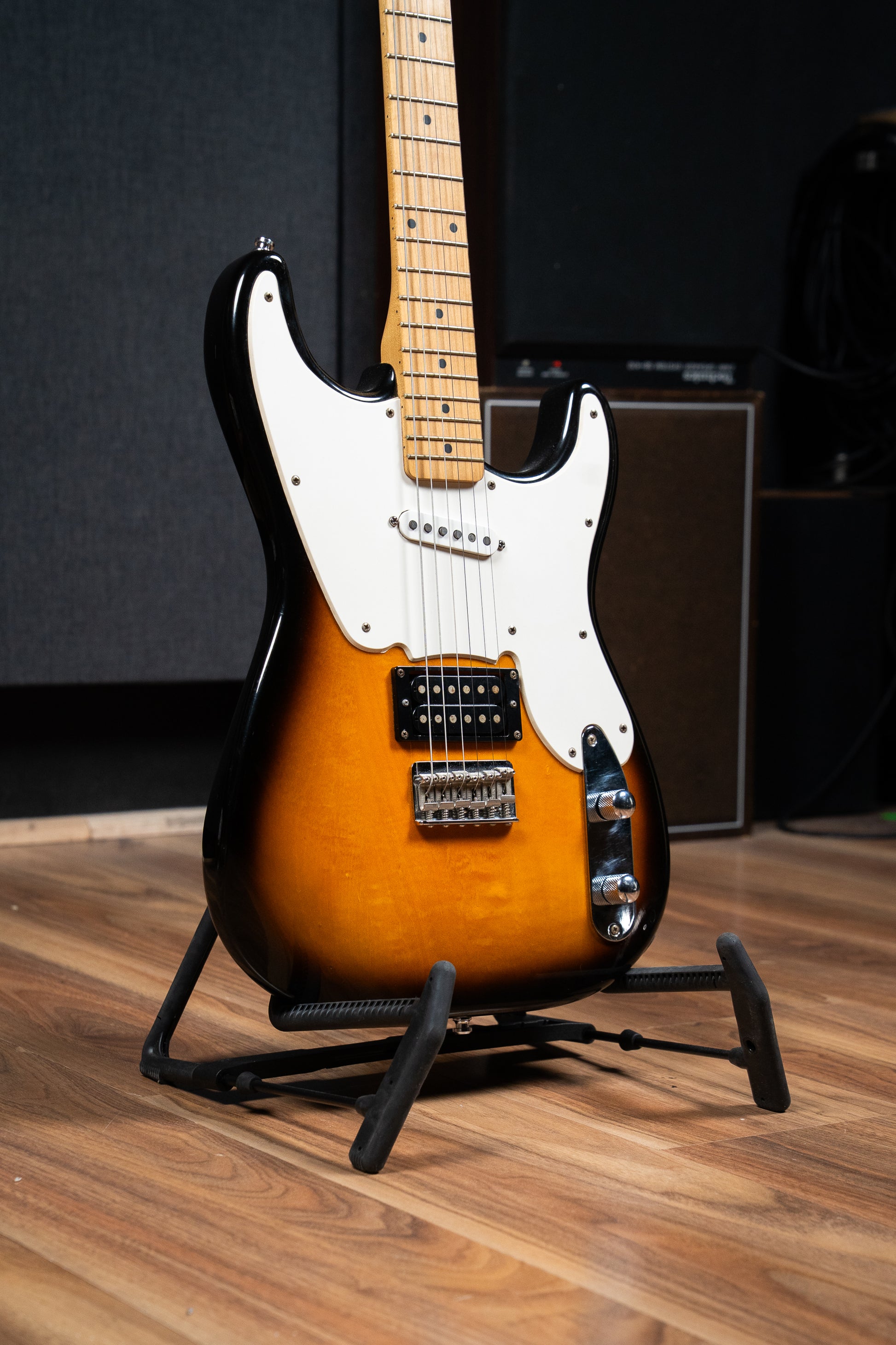 Squier Vintage Modified 51 Electric Guitar - Sunburst - Pre-Owned