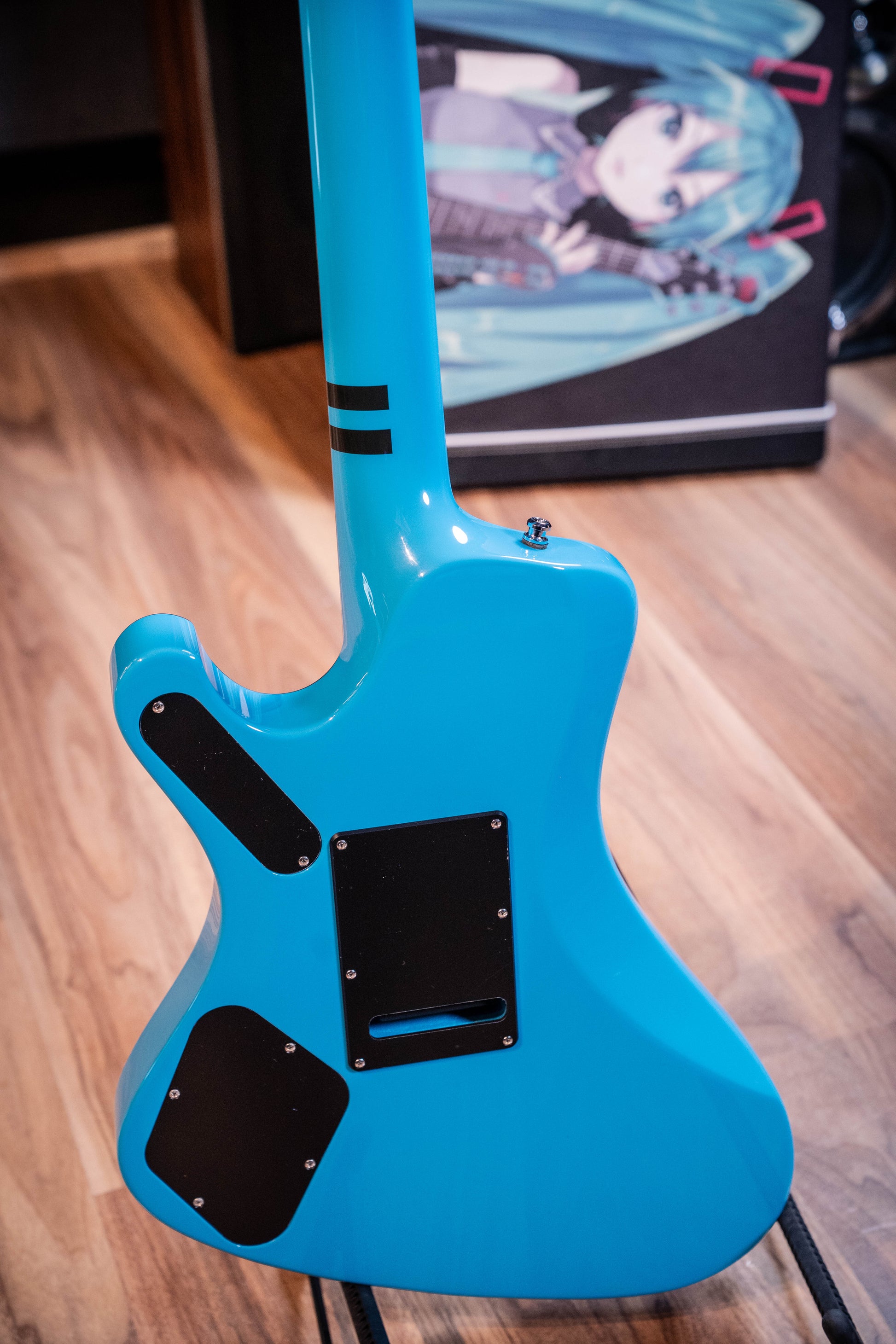 ESP Stream-Miku-Custom w/Original Case + Certificate - #012 - Pre-Owned