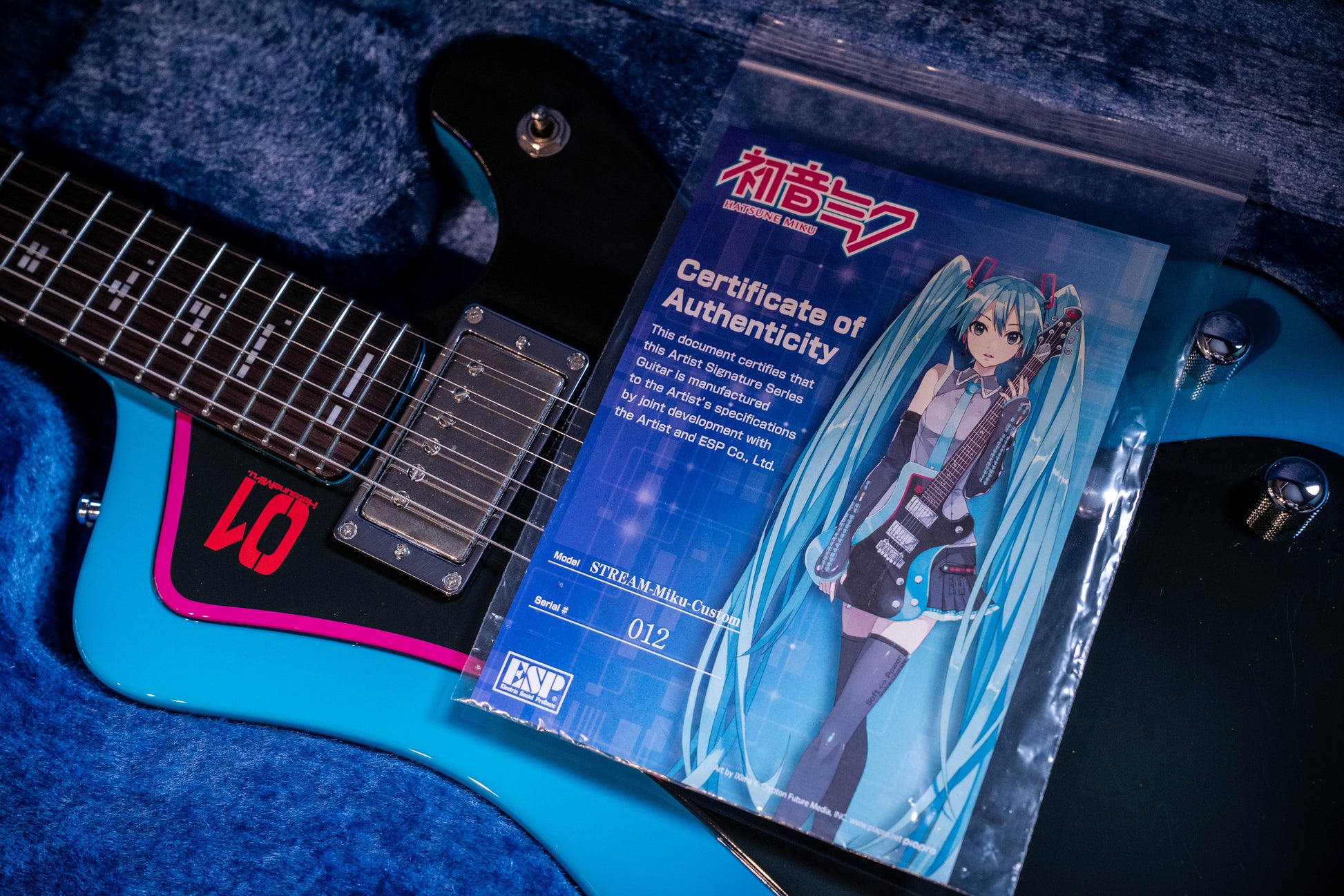 ESP Stream-Miku-Custom w/Original Case + Certificate - #012 - Pre-Owned