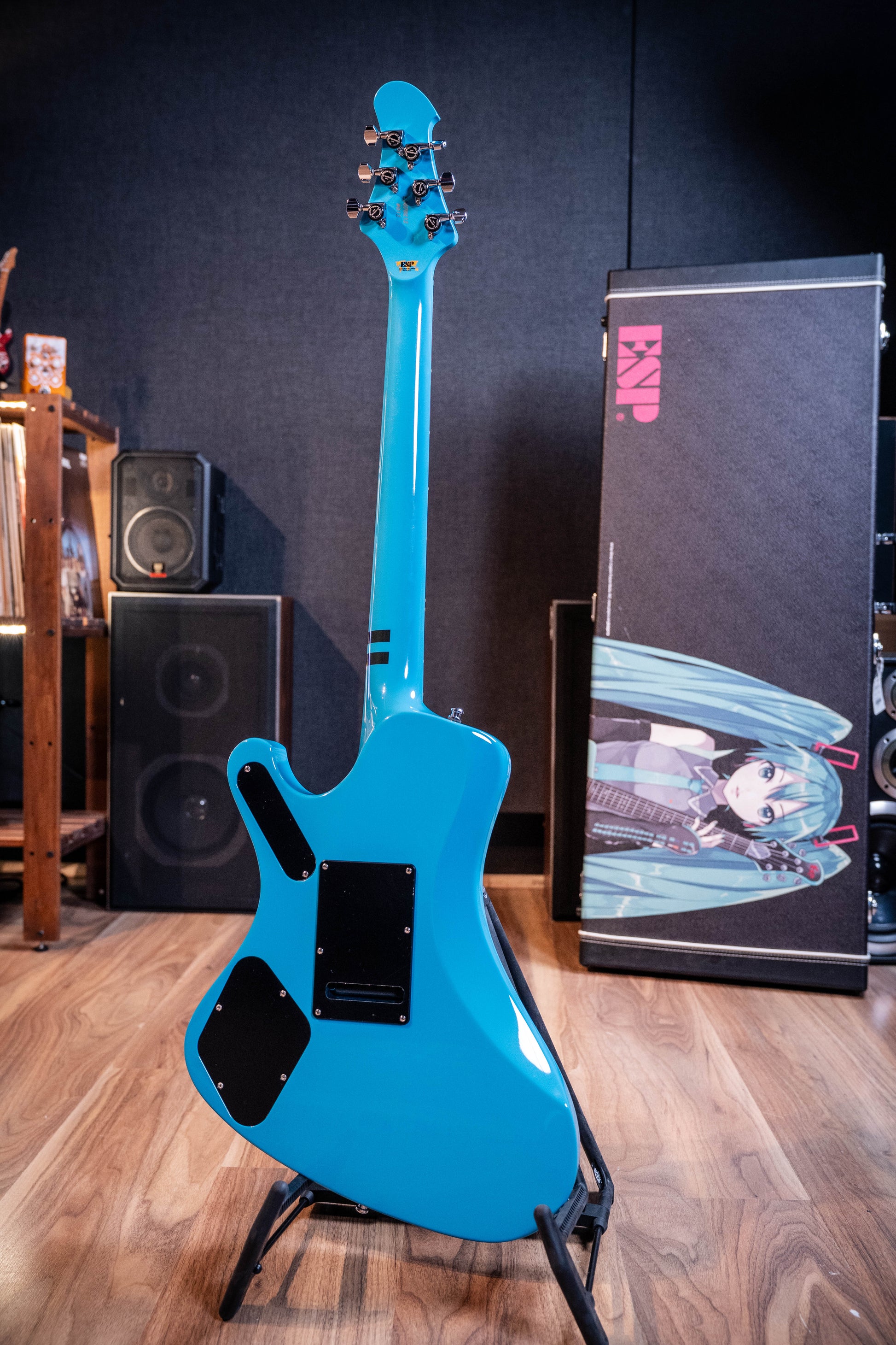 ESP Stream-Miku-Custom w/Original Case + Certificate - #012 - Pre-Owned