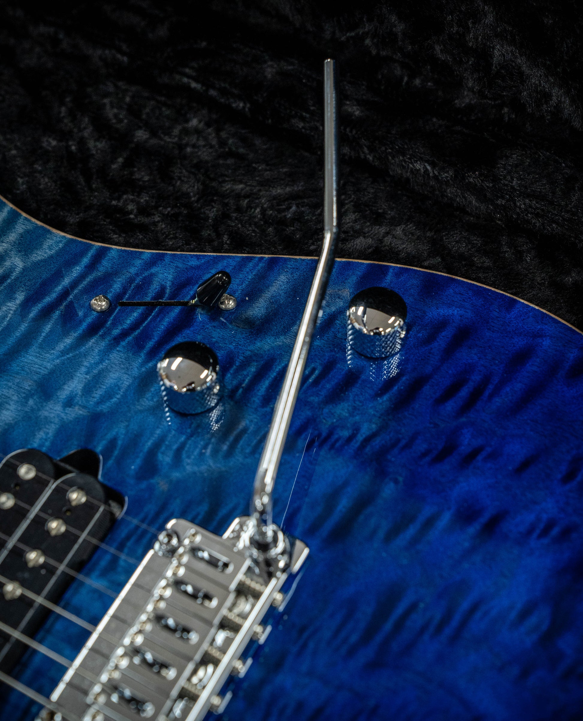 Suhr Limited Edition Modern Set Neck - Blue Fade - Pre-Owned (Mint #84877)