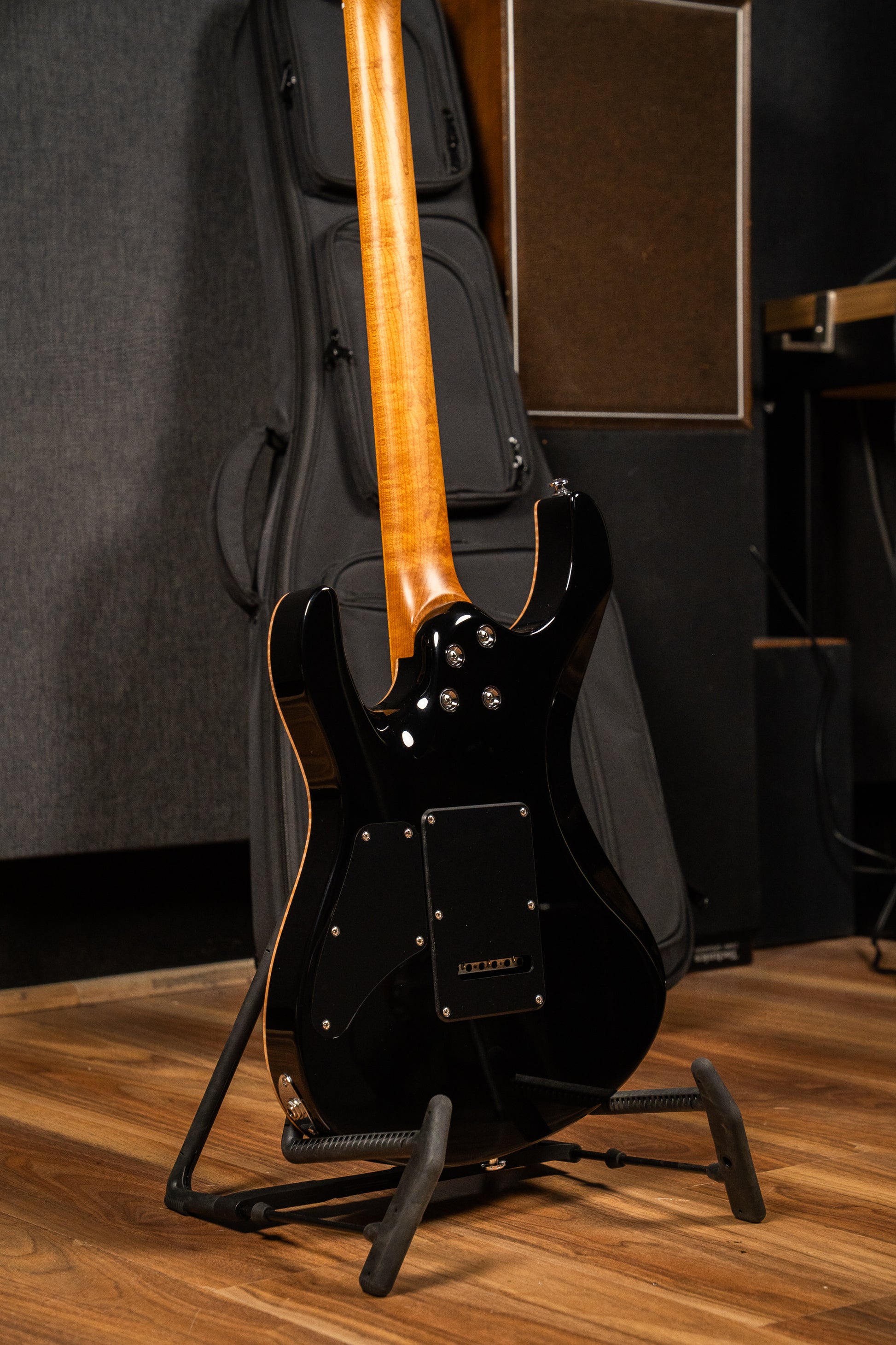 Suhr Modern Plus HSH w/Deluxe Gigbag - Roasted Maple Fingerboard - Fireburst