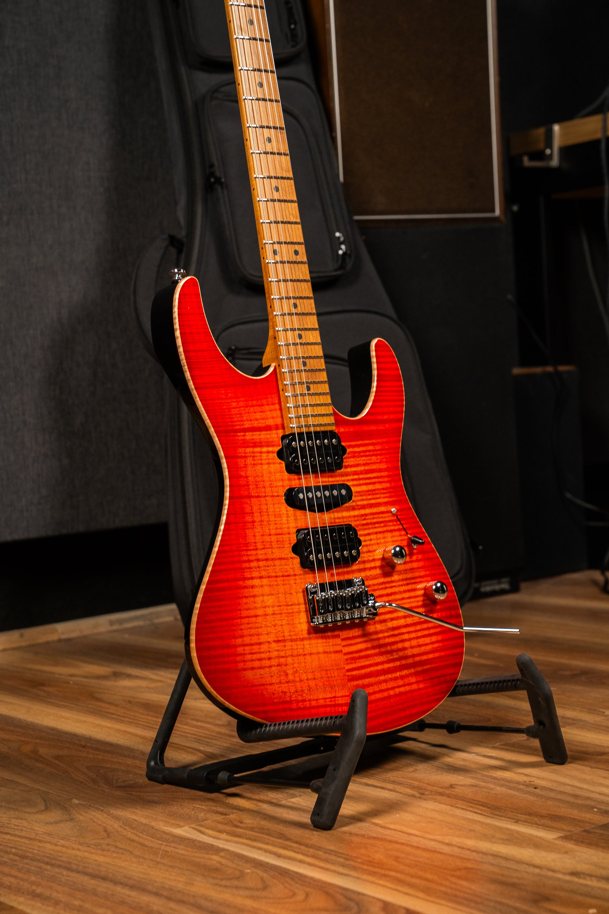 Suhr Modern Plus HSH w/Deluxe Gigbag - Roasted Maple Fingerboard - Fireburst