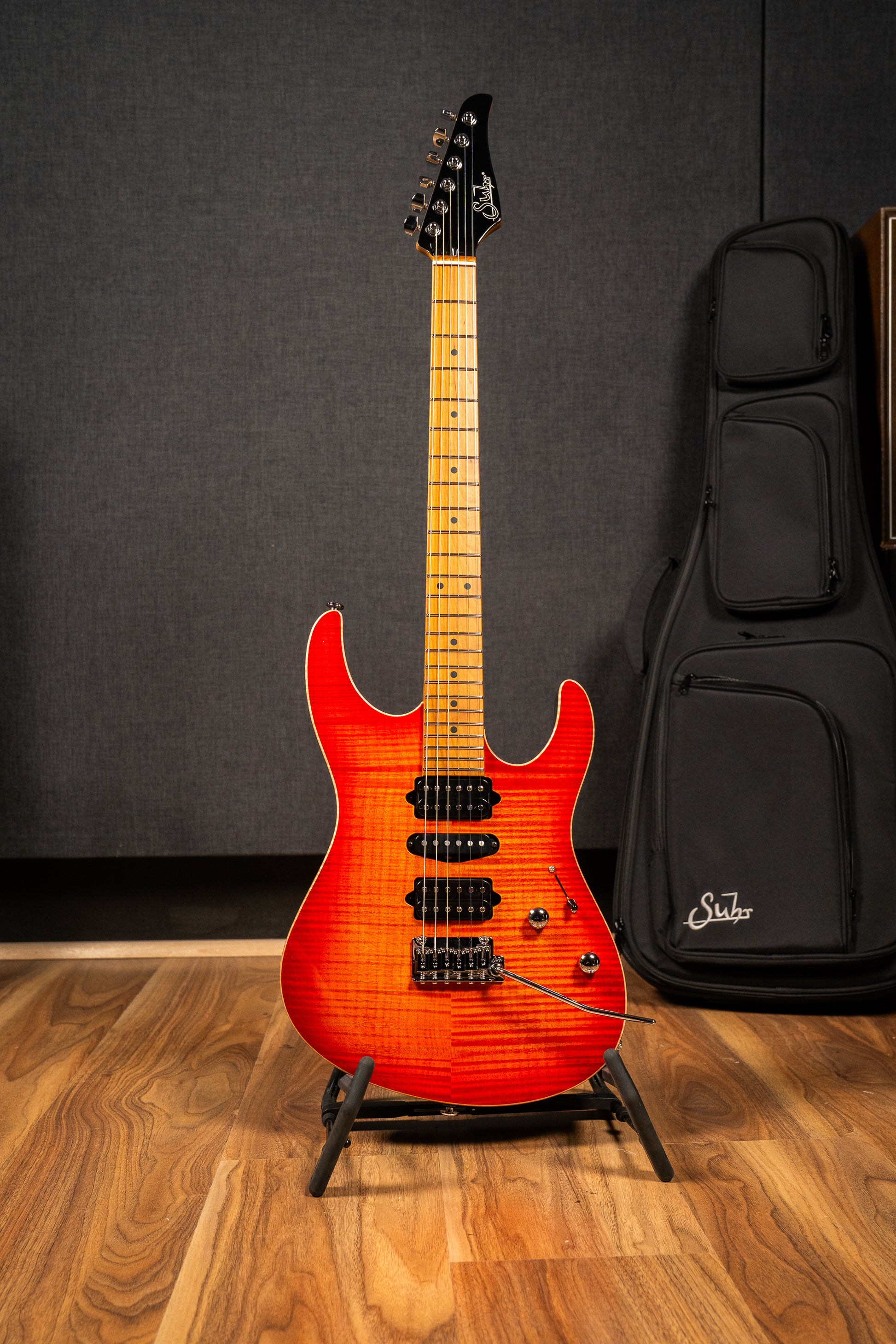Suhr Modern Plus HSH w/Deluxe Gigbag - Roasted Maple Fingerboard - Fireburst