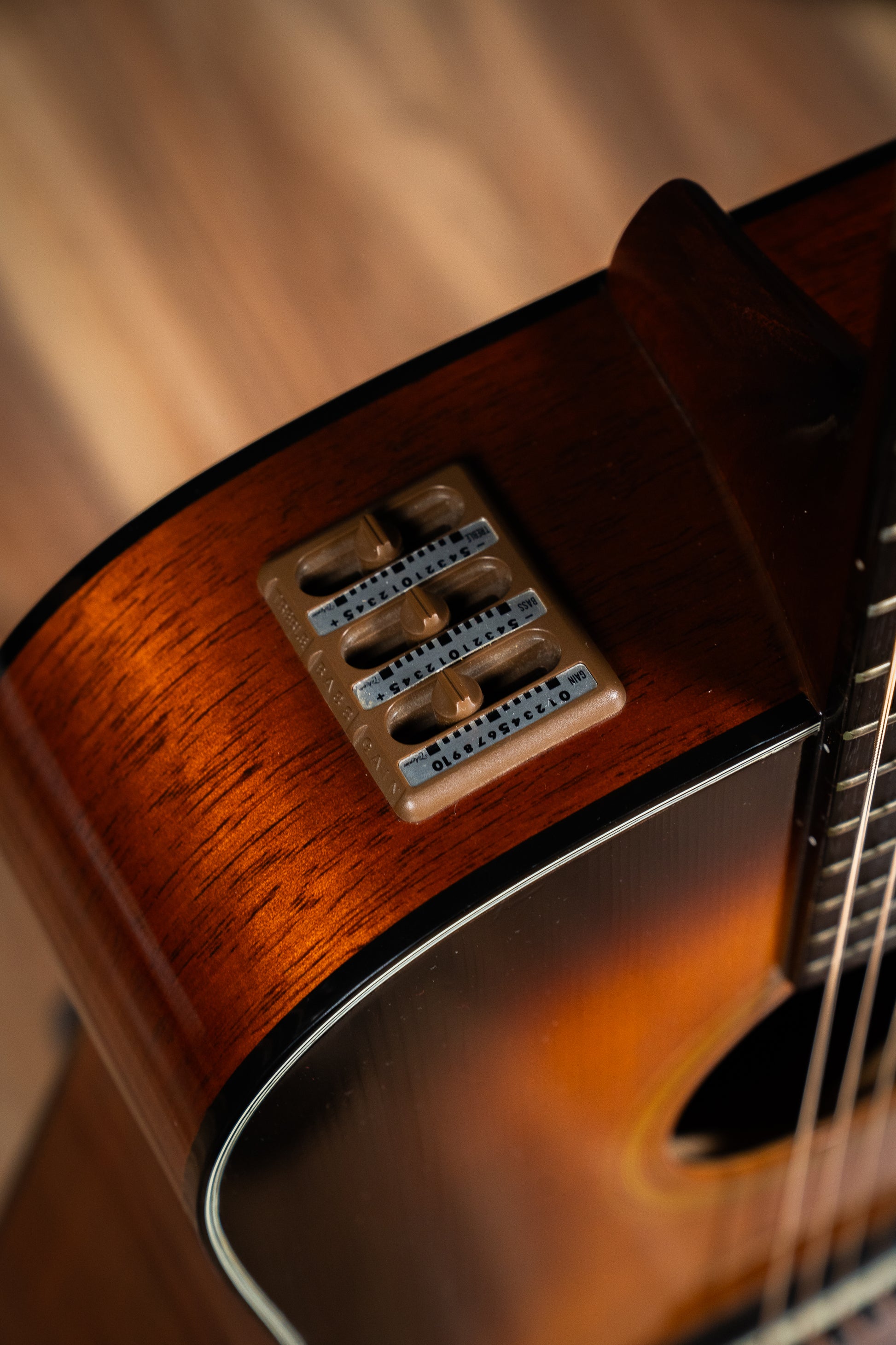Takamine 1982 EF-340 SD – Brown Sunburst - Pre-Owned