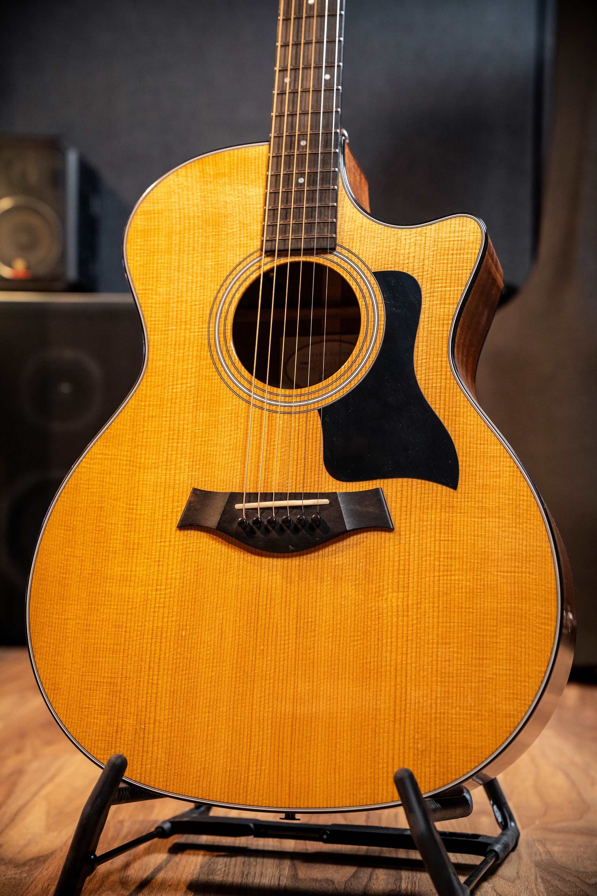Taylor 314ce Acoustic Electric Guitar w/Case - Pre-Owned