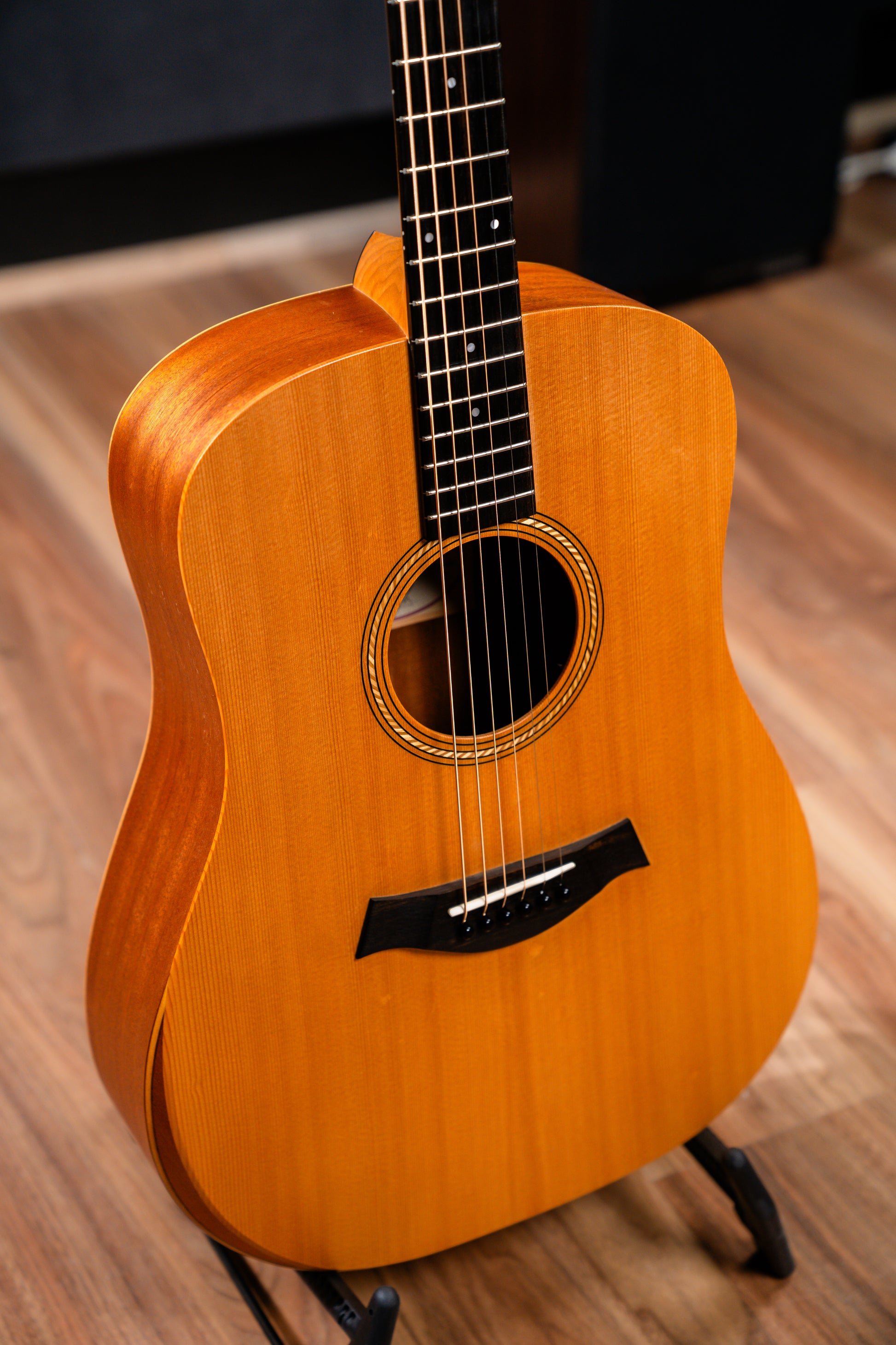 Taylor Academy 10 w/Bag - Pre-Owned