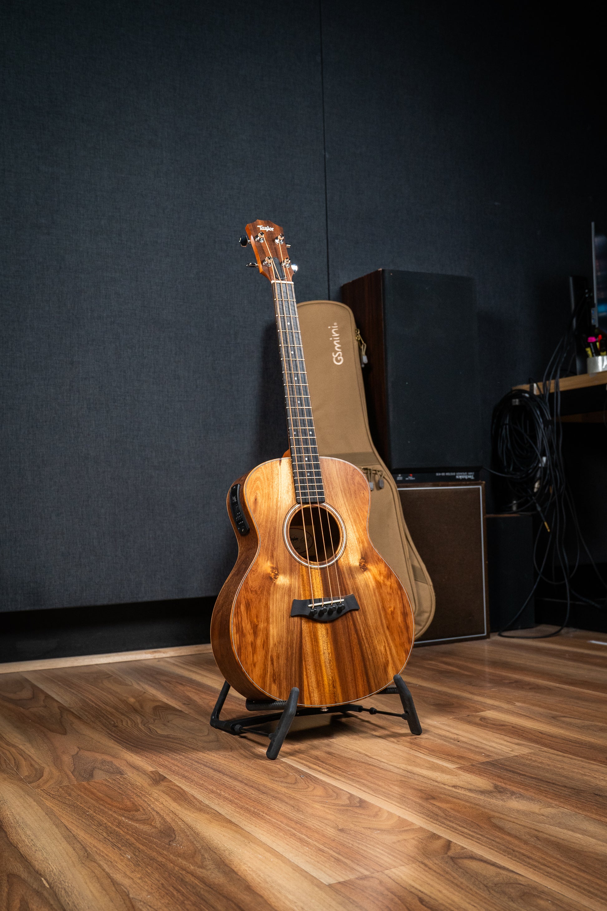 Taylor GS Mini-e Koa Bass - Pre-Owned