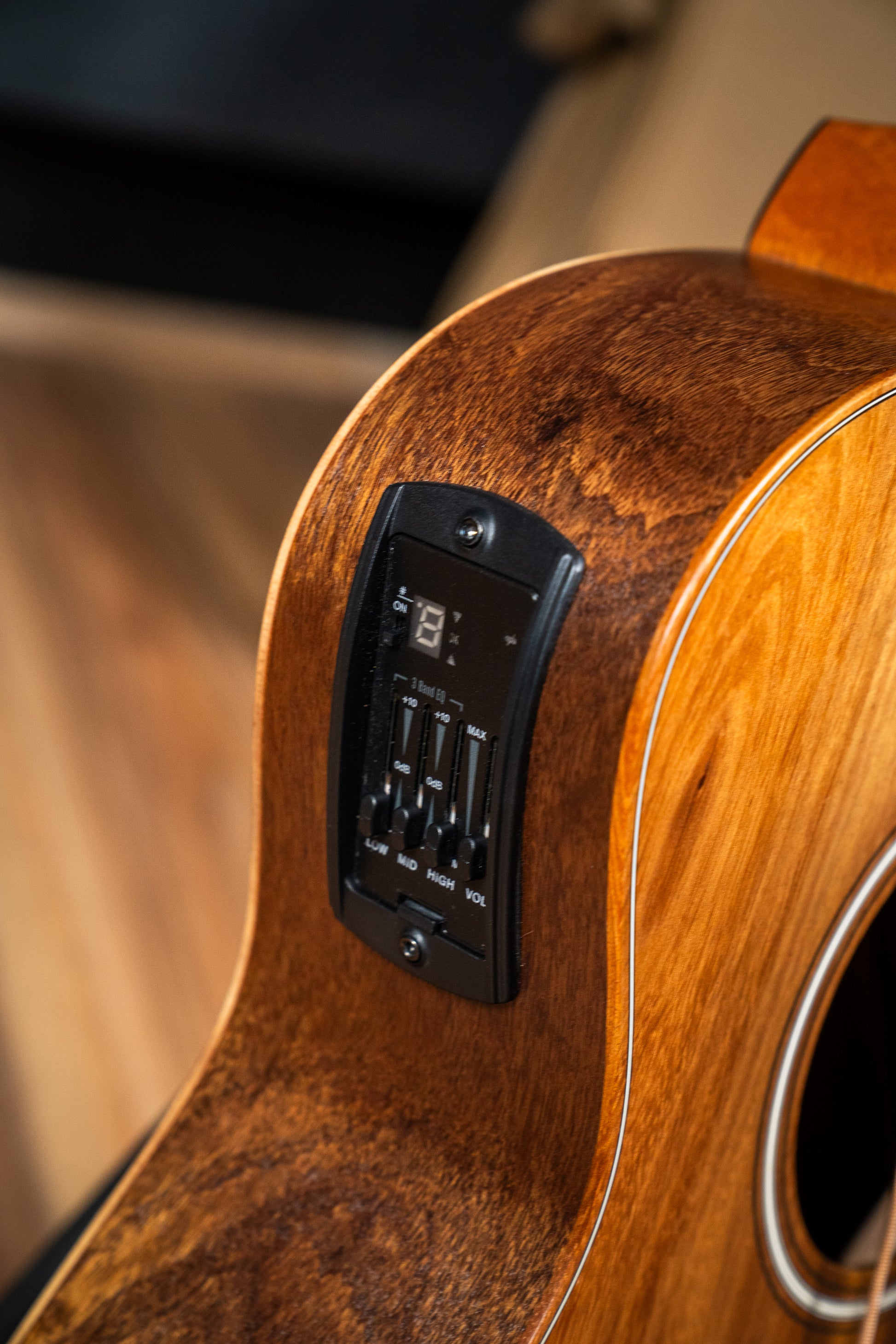 Taylor GS Mini-e Koa Bass - Pre-Owned