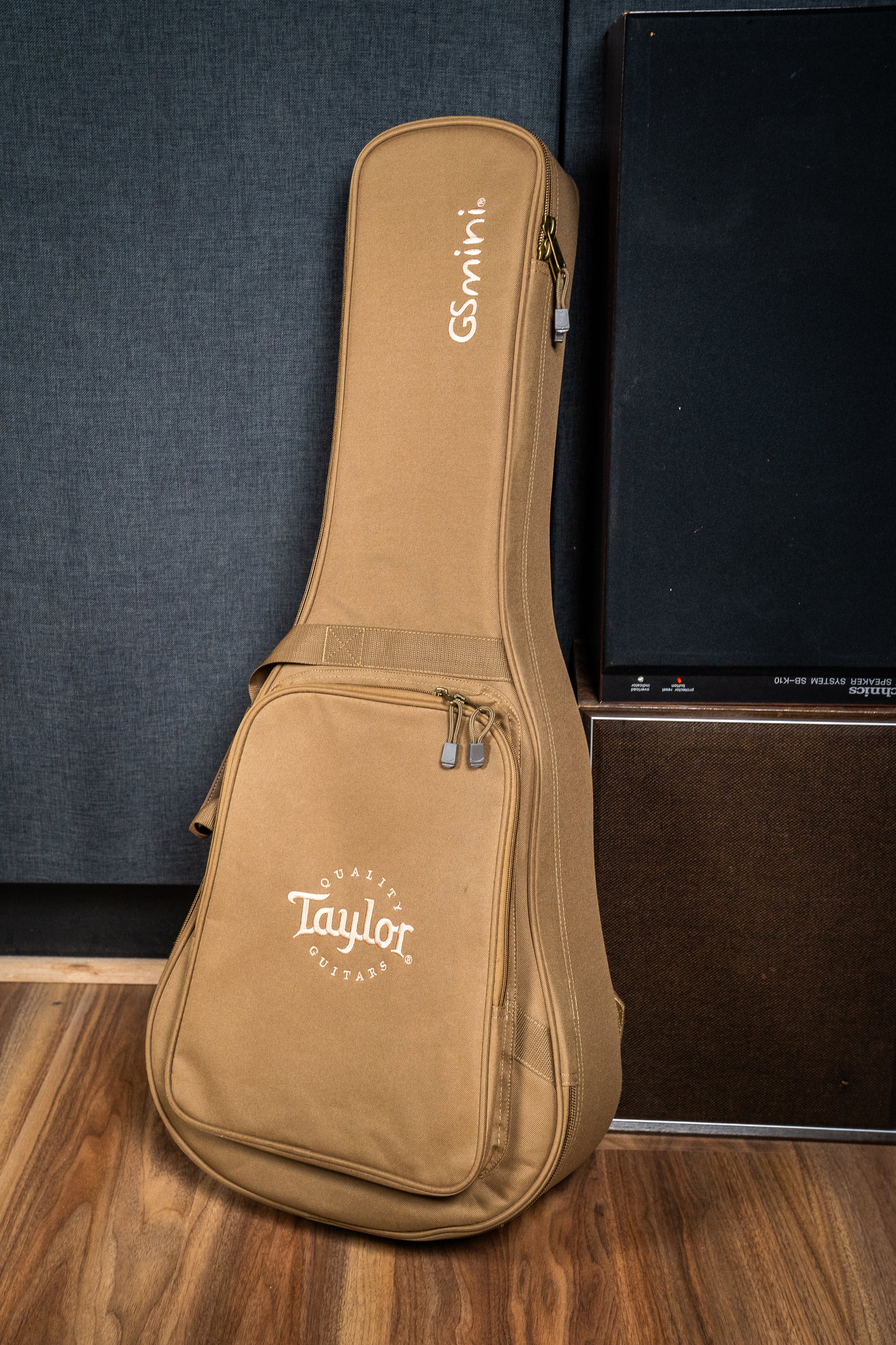 Taylor GS Mini-e Koa Bass - Pre-Owned