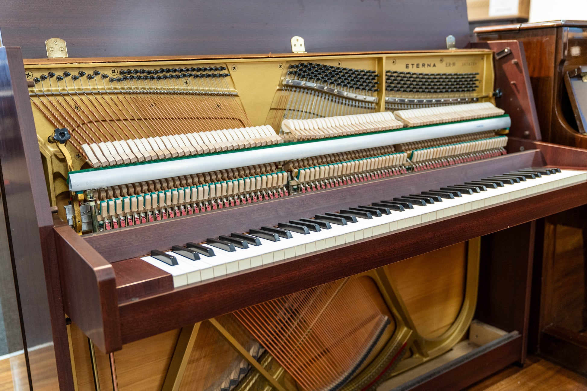 Yamaha Eterna 108cm Upright Piano – Satin Mahogany
