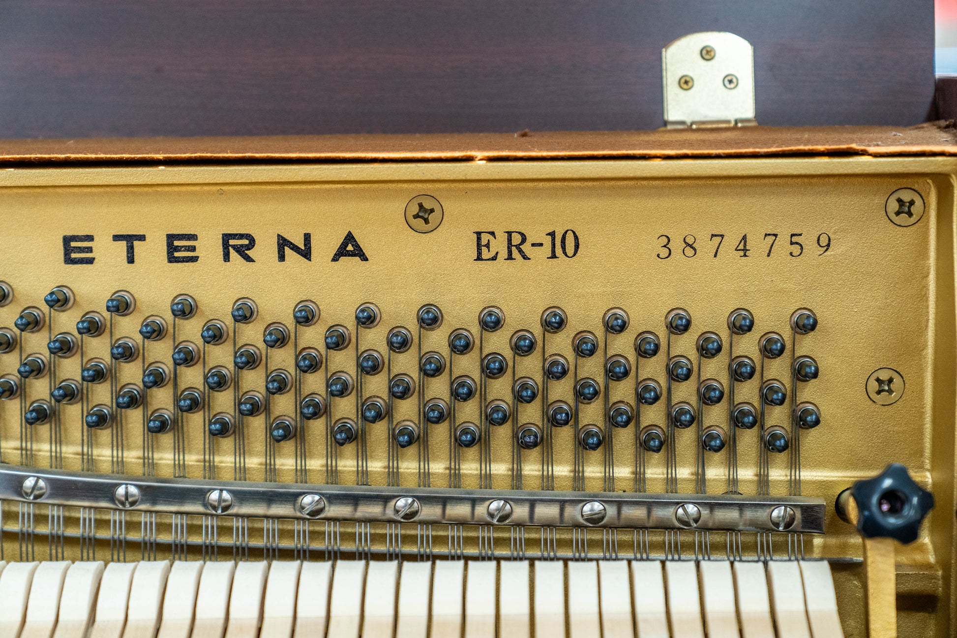 Yamaha Eterna 108cm Upright Piano – Satin Mahogany