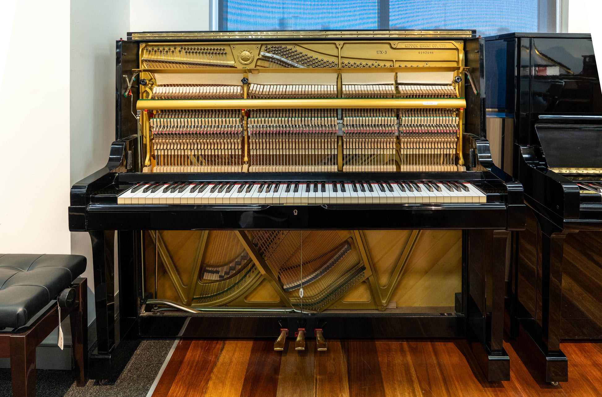 Yamaha UX3 Upright Piano - Ebony - Pre-Owned
