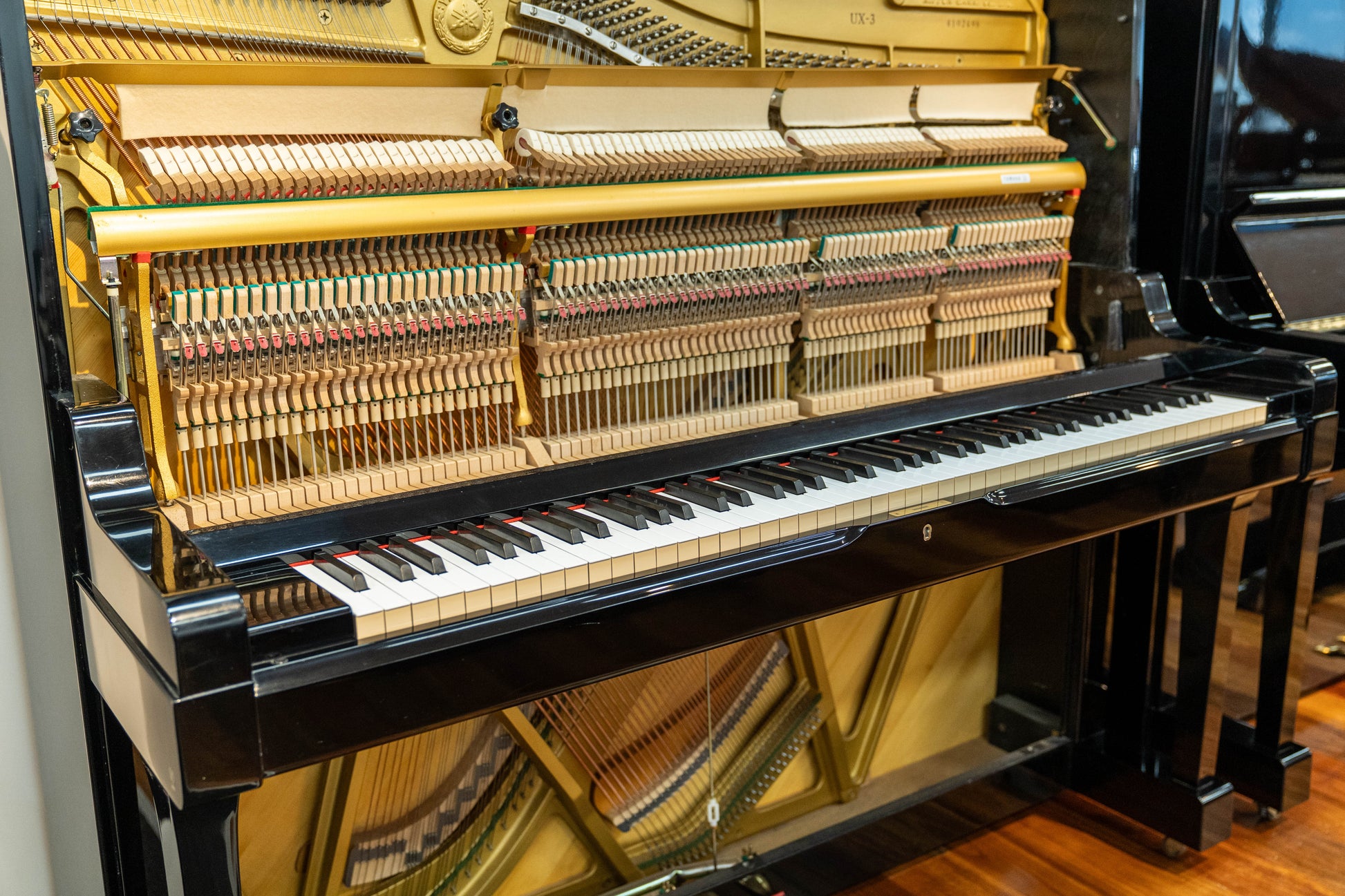 Yamaha UX3 Upright Piano - Ebony - Pre-Owned