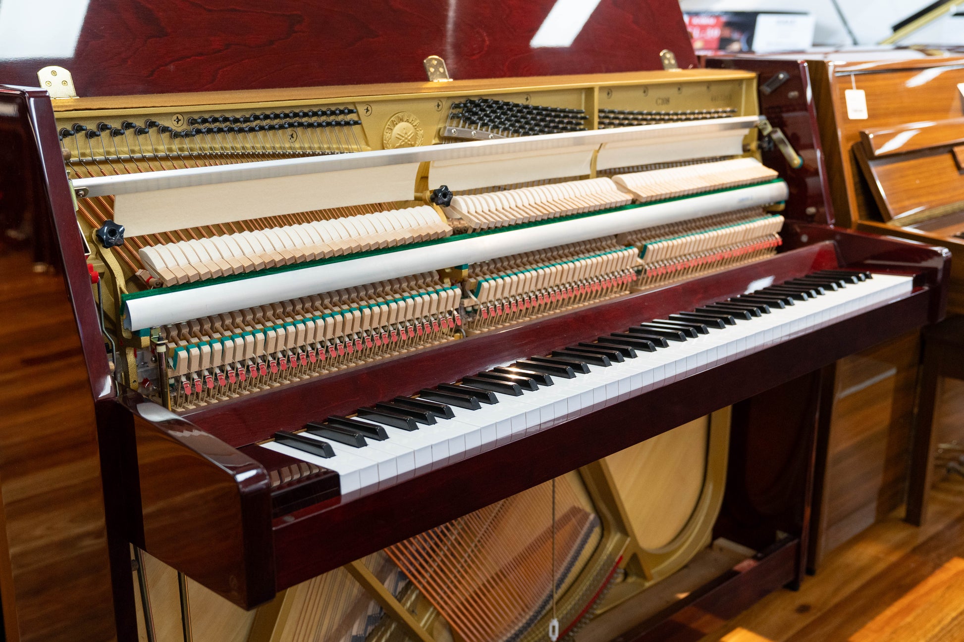 Yamaha C108 Piano w/Bench - Mahogany Polish - Pre-Owned