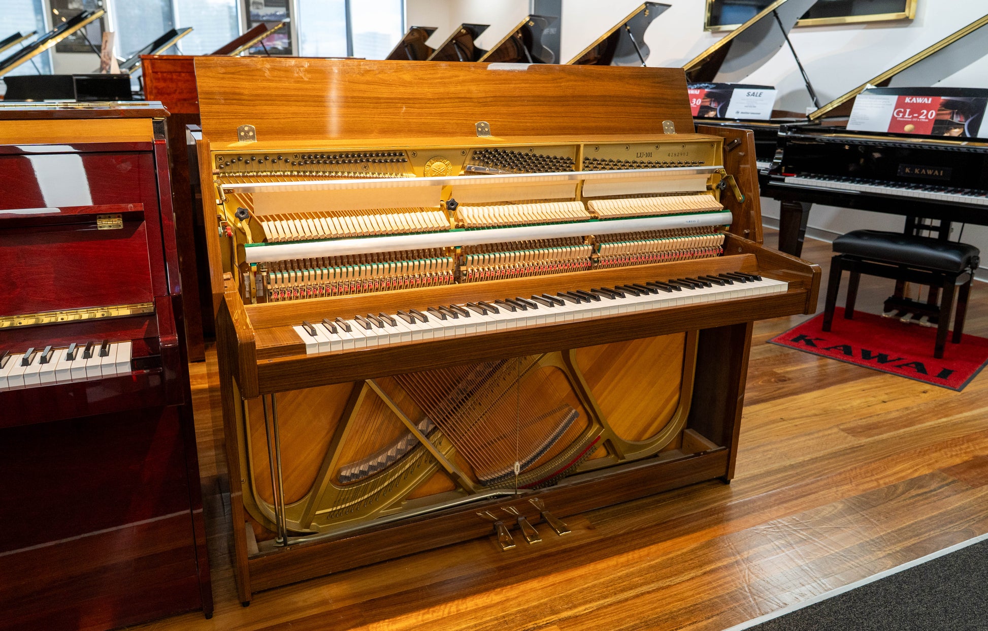 Yamaha LU-101 108 cm Upright Piano - Walnut - Pre-Owned