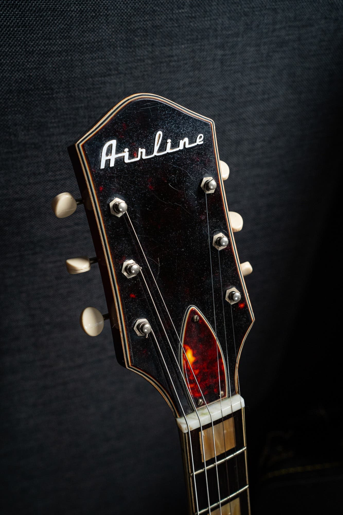 60’s Airline 7230 (Harmony H78) 3x Argyle Gold Foil Pickups & Hard Case - Pre Owned