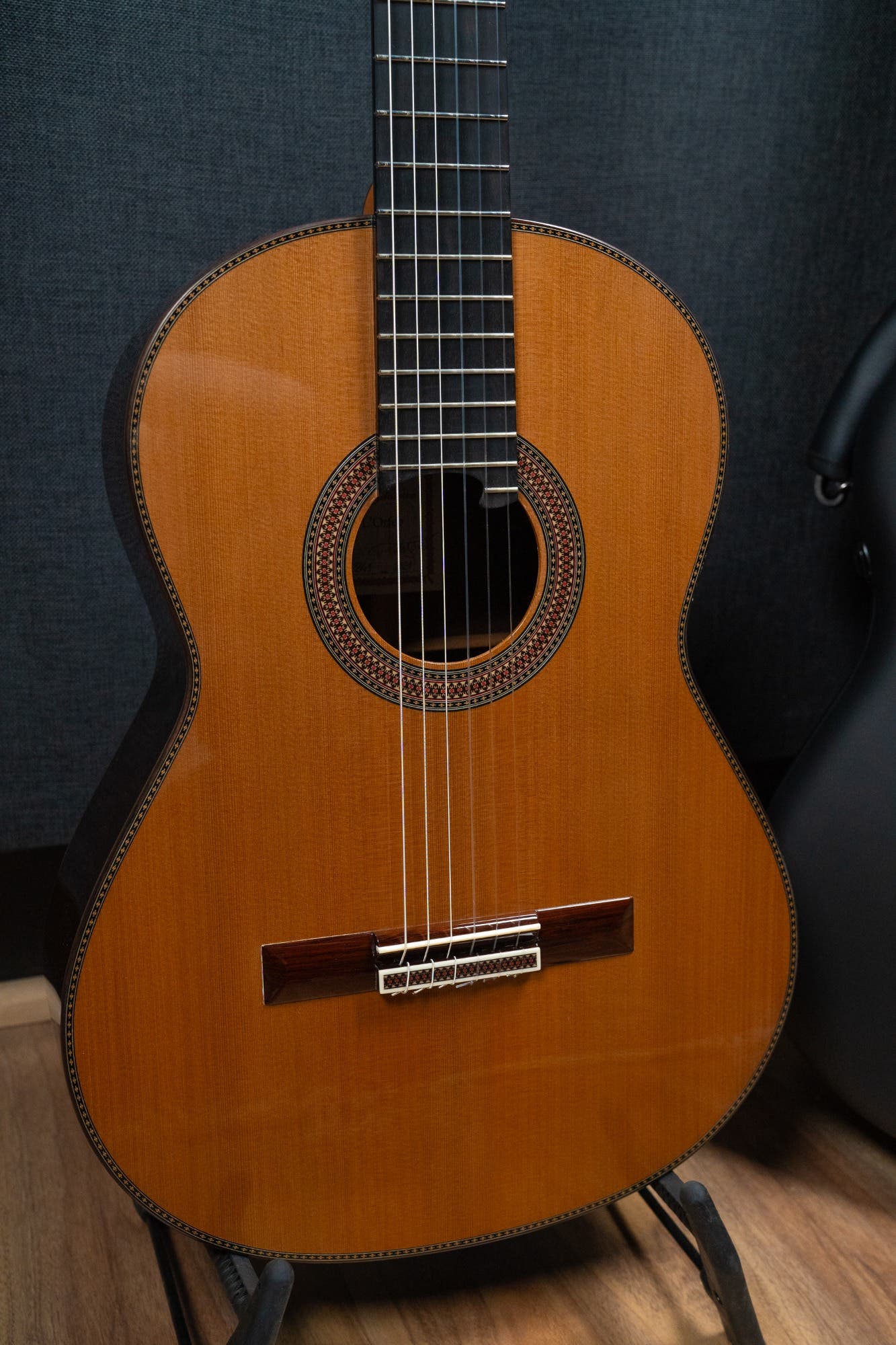 Altamira Guitars L'Orfeo CR Concert Level Classical Guitar w/Case - Solid Cedar / Rosewood