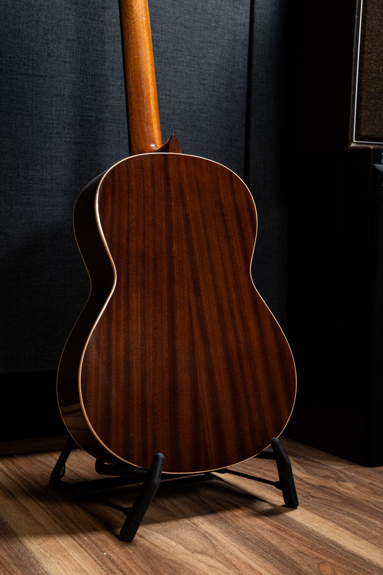 Altamira Guitars N100 Classical / Nylon String Guitar - Left Handed